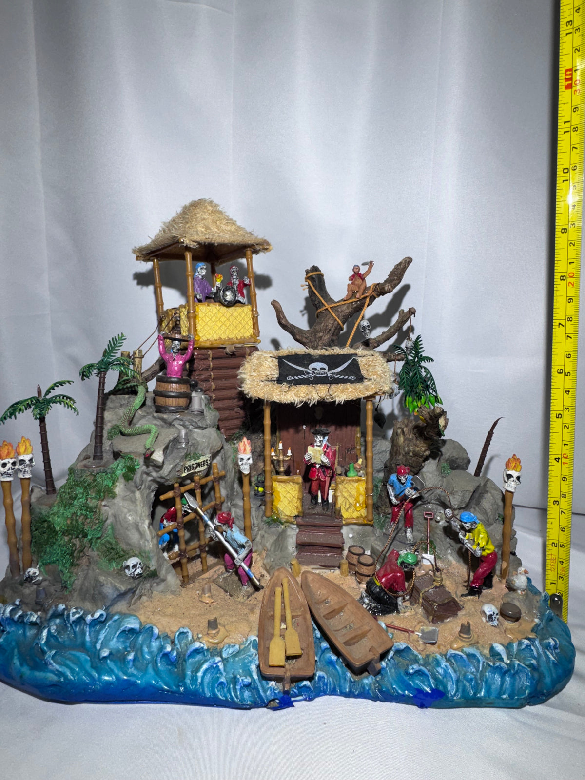 Lemax Spooky Town Pirates’ Hideout #84764 — Retired 2008 Halloween Village