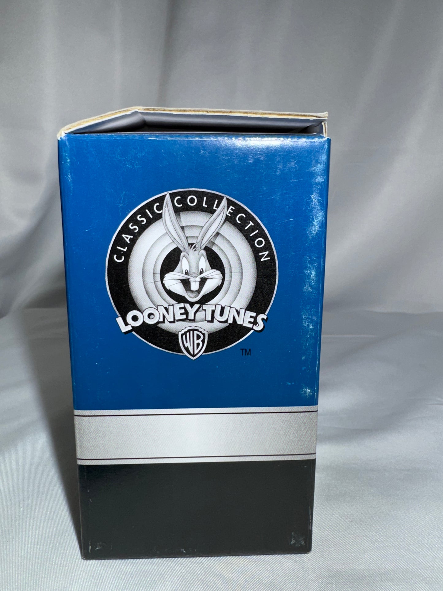 Vintage 2016 Looney Tunes Lola Bunny & Bugs Bunny Magnetic Salt & Pepper Shaker Set – Westland Giftware