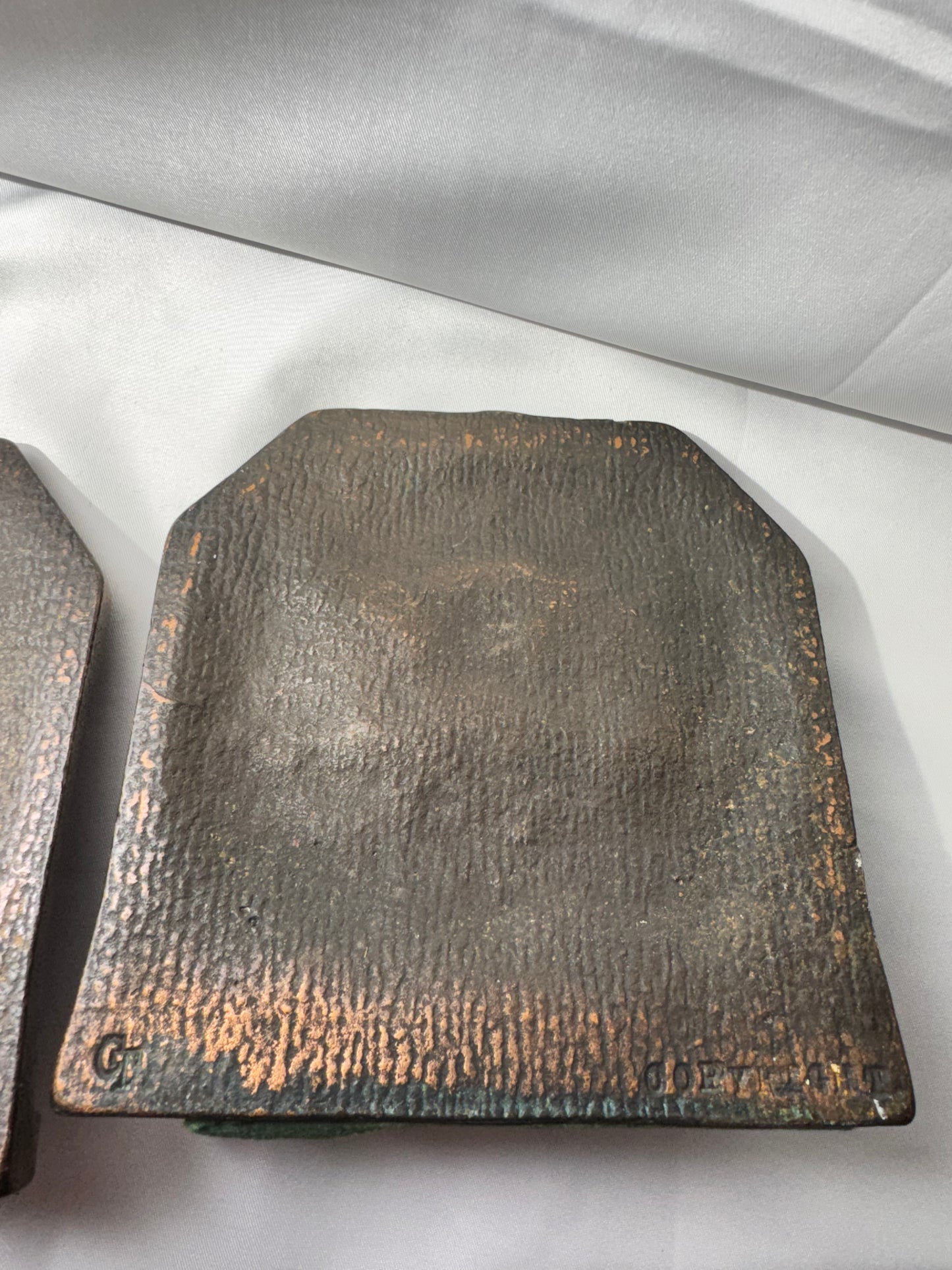 Antique “Let Freedom Ring” Cast Iron Bookends – c. 1925 American Historical Design