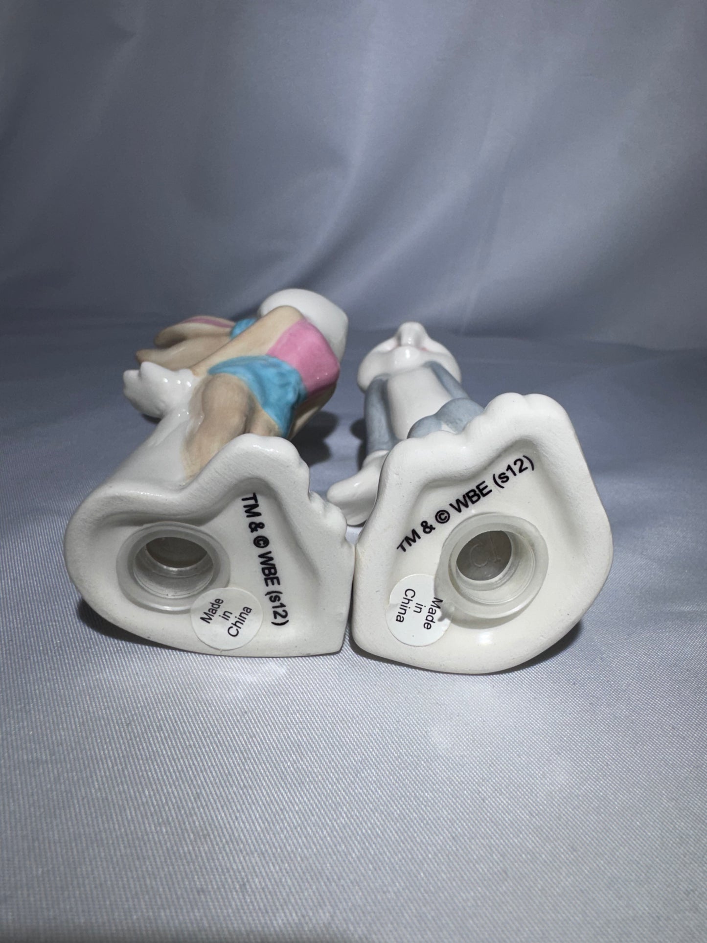 Vintage 2016 Looney Tunes Lola Bunny & Bugs Bunny Magnetic Salt & Pepper Shaker Set – Westland Giftware