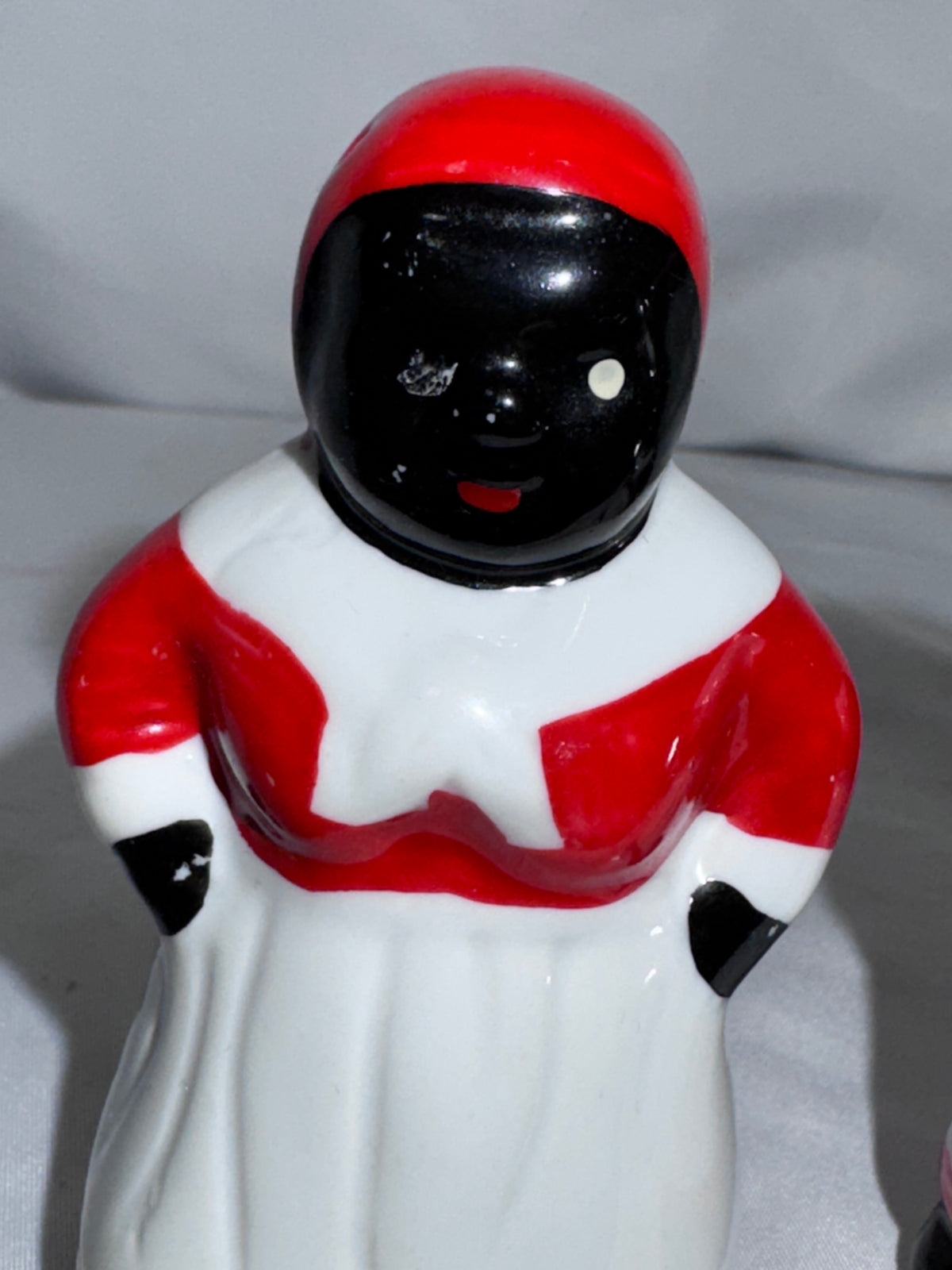 Vintage Black Americana Salt & Pepper Shakers – Hand-Painted Ceramic Figurines – Mid-Century Collectibles