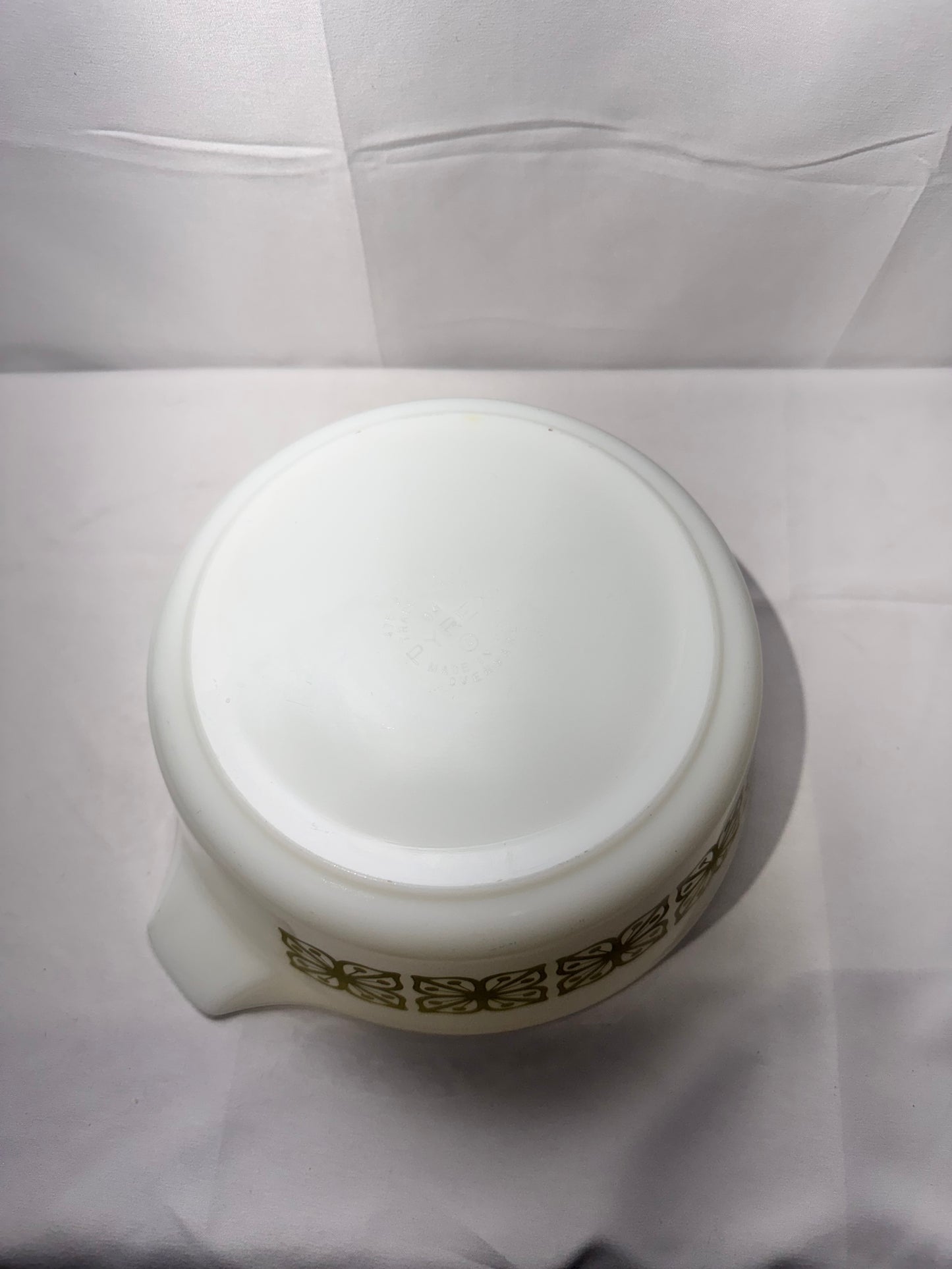 yrex 475B – 2.5 Quart casserole dish – Verde Square Flower