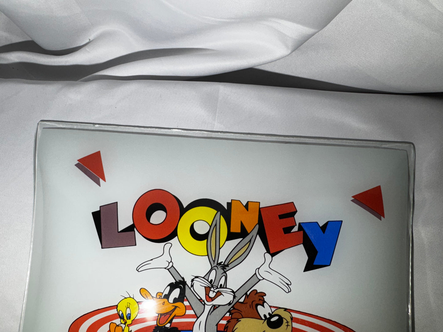1995 Vintage Looney Tunes Glass Ceiling Light Cover Bugs Bunny Tweety Taz Warner Bros
