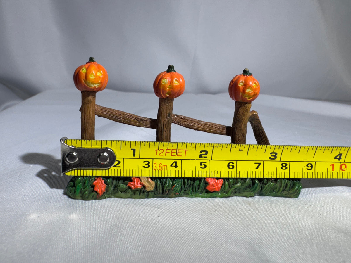 Lemax Spooky Town Pumpkin Fence #44142 — Retired 2004 Halloween Village