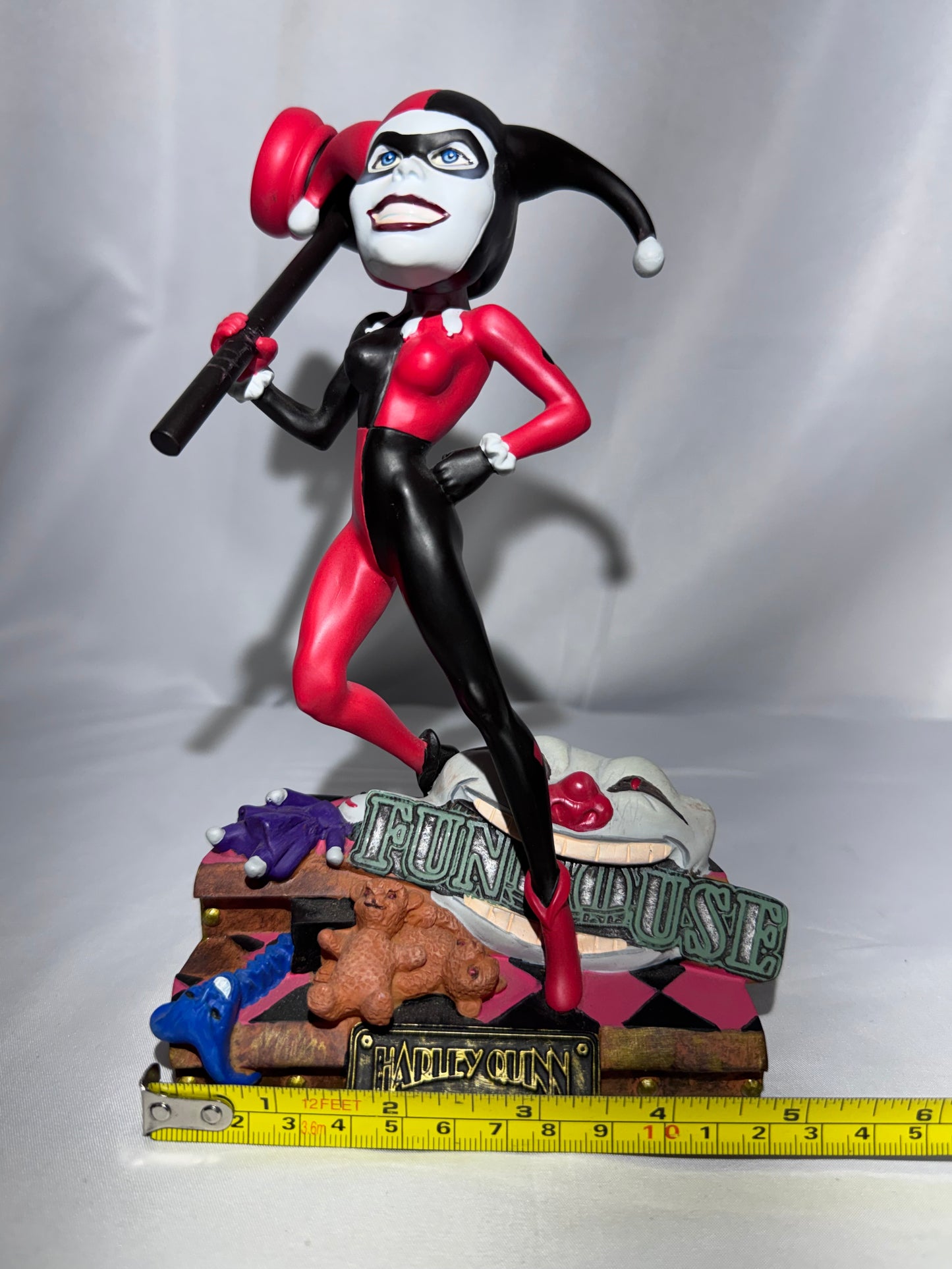 2005 Monogram Harley Quinn Headstrong Heroes & Villains Bobblehead DC