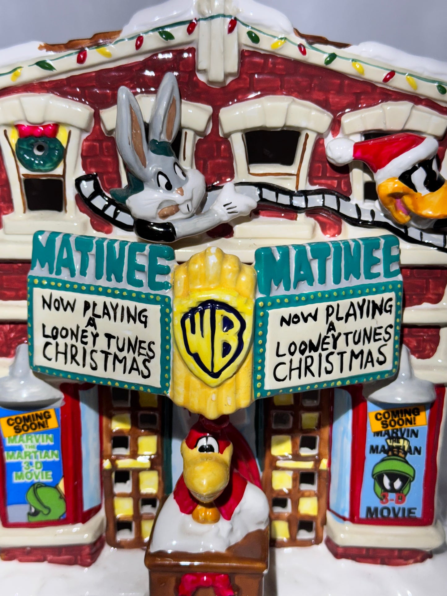 Vintage 1996 Looney Tunes Village Theater – Light-Up Christmas Display – Warner Bros. w/ Original Box