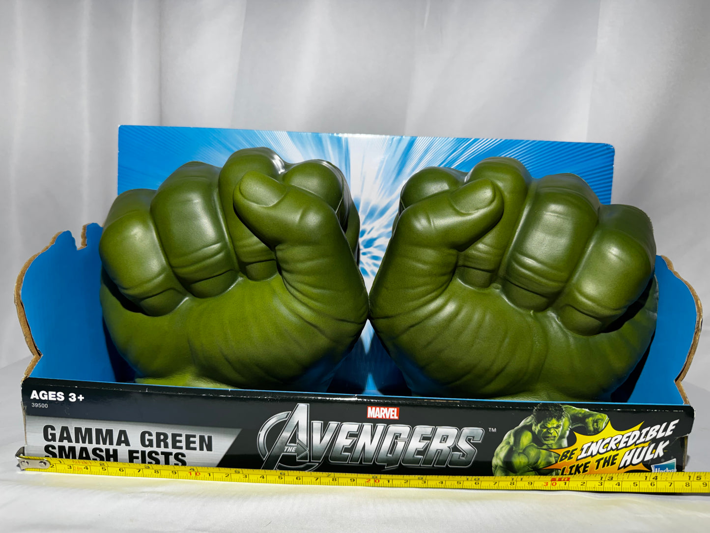 Hasbro Marvel Avengers Hulk Gamma Smash Fists Role Play Toy w/ Original Box Foam