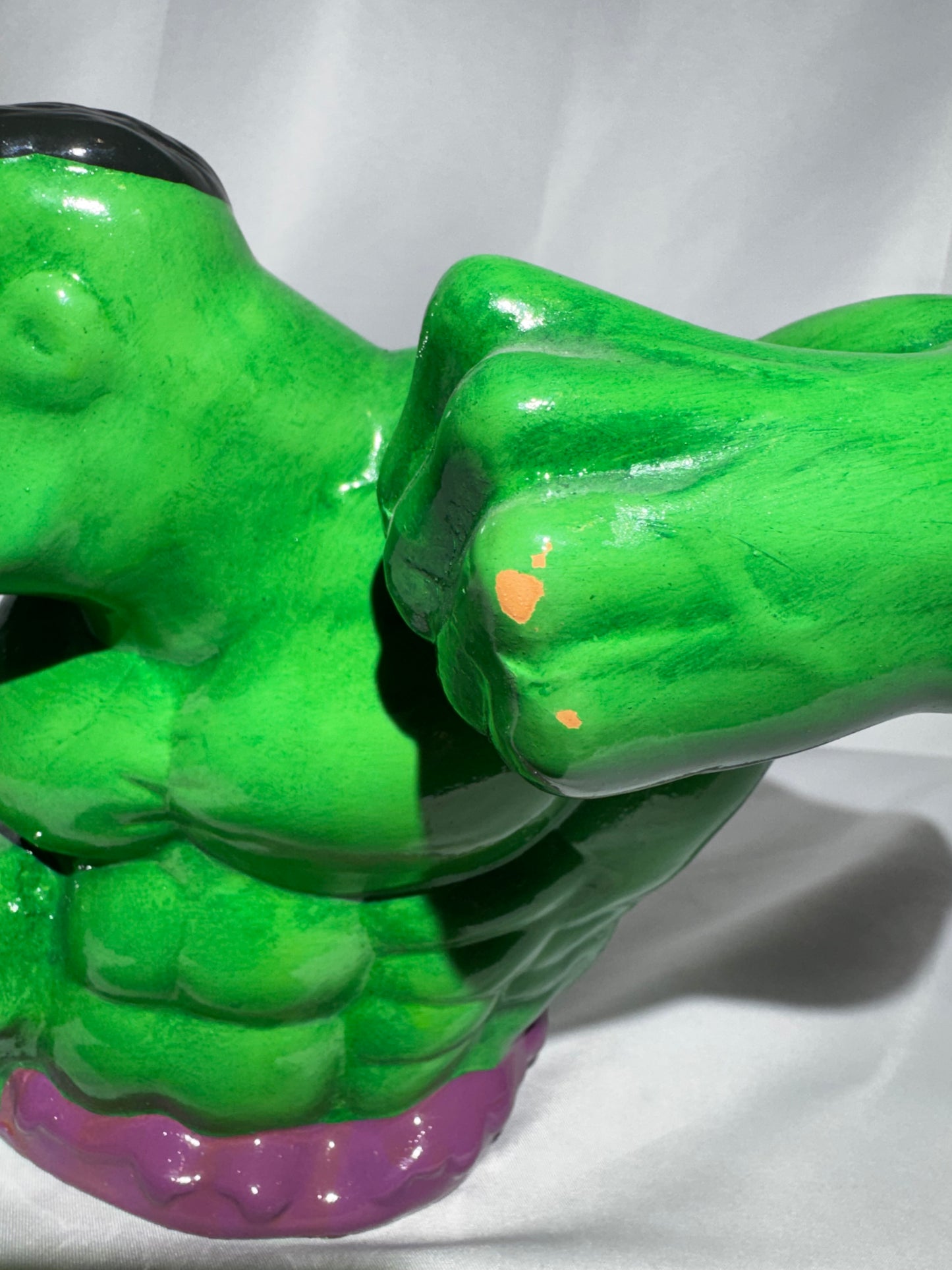 Marvel Incredible Hulk Green Ceramic Coin Bank Comic Images w/ Original Box 7”