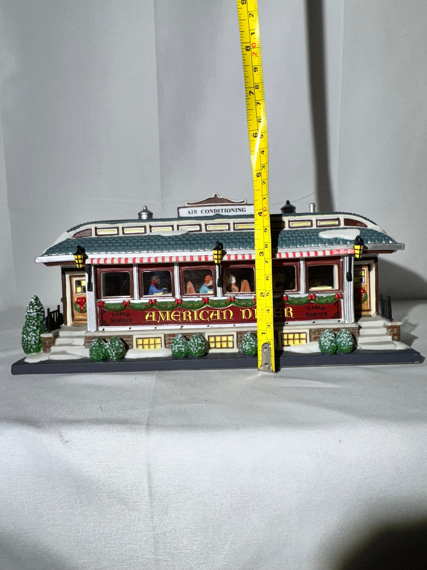 Department 56 “American Diner” – Christmas in the City Series (#799939)