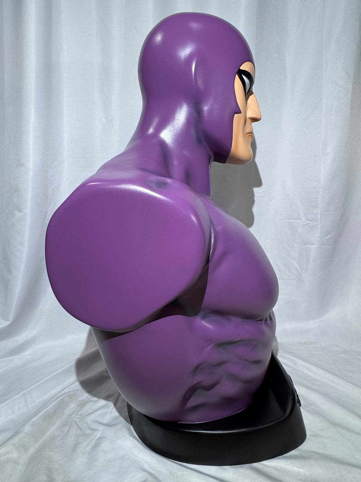 **VERY RARE** The Phantom “The Ghost Who Walks” Bust Display Statue #30/50