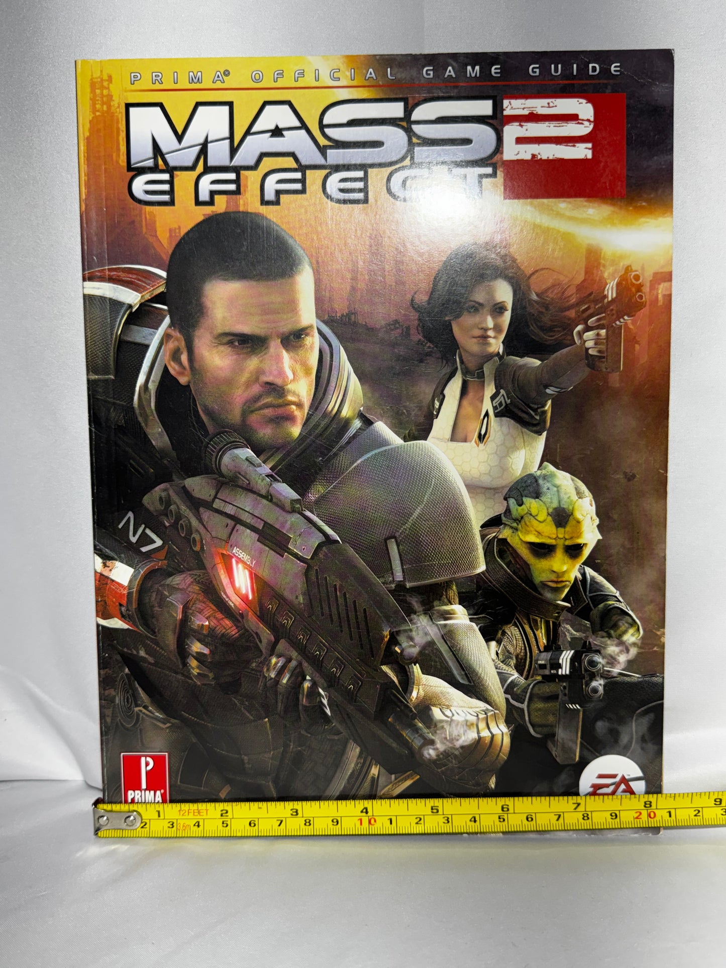 Mass Effect 2 Prima Official Game Guide Complete Strategy Book w/ DLC 2010