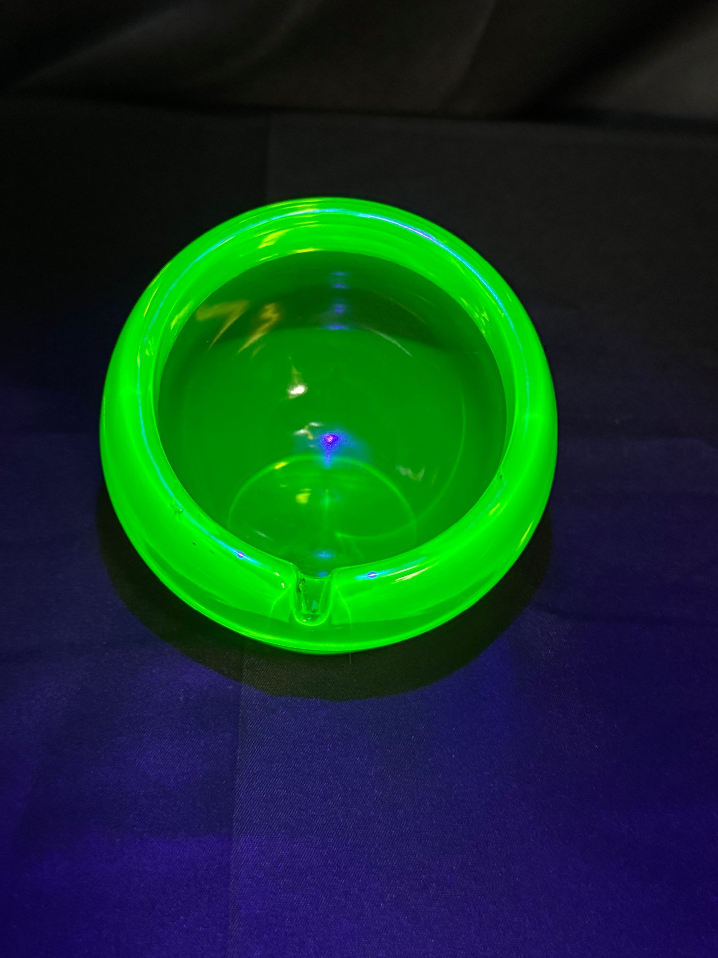 Vintage Viking Uranium Glass Orb Ashtray UV Reactive Green MCM 3.5” Glow Glass￼