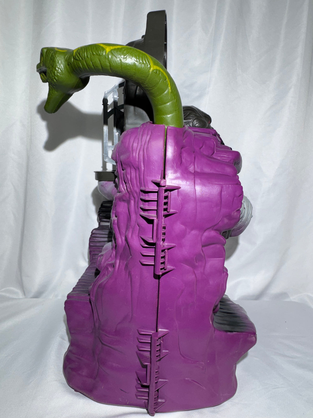 Vintage 1983/84 Mattel Masters of the Universe Snake Mountain Playset – Skeletor’s Lair Complete