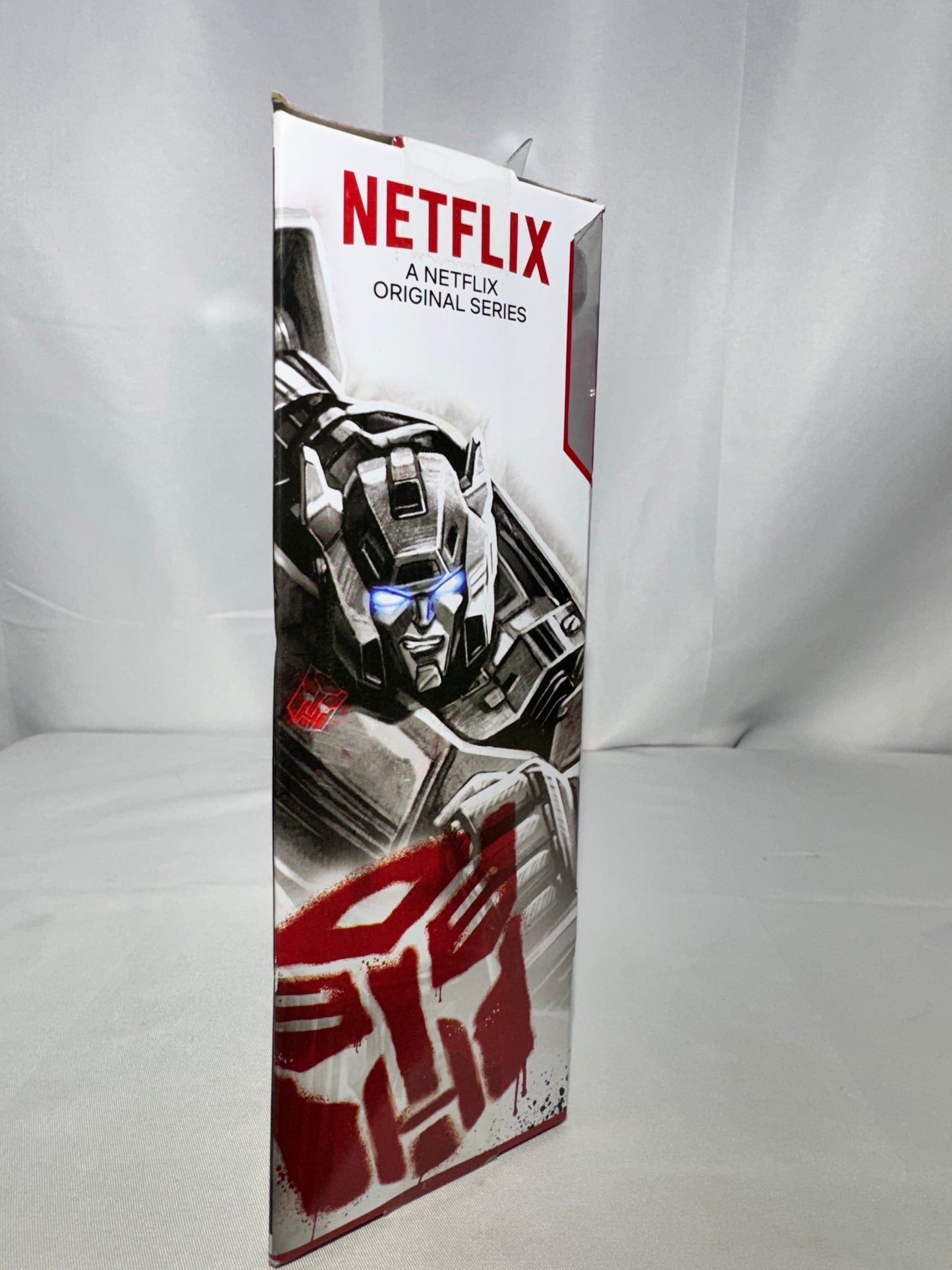 Transformers Generations War for Cybertron Netflix Edition Deluxe Class Sideswipe