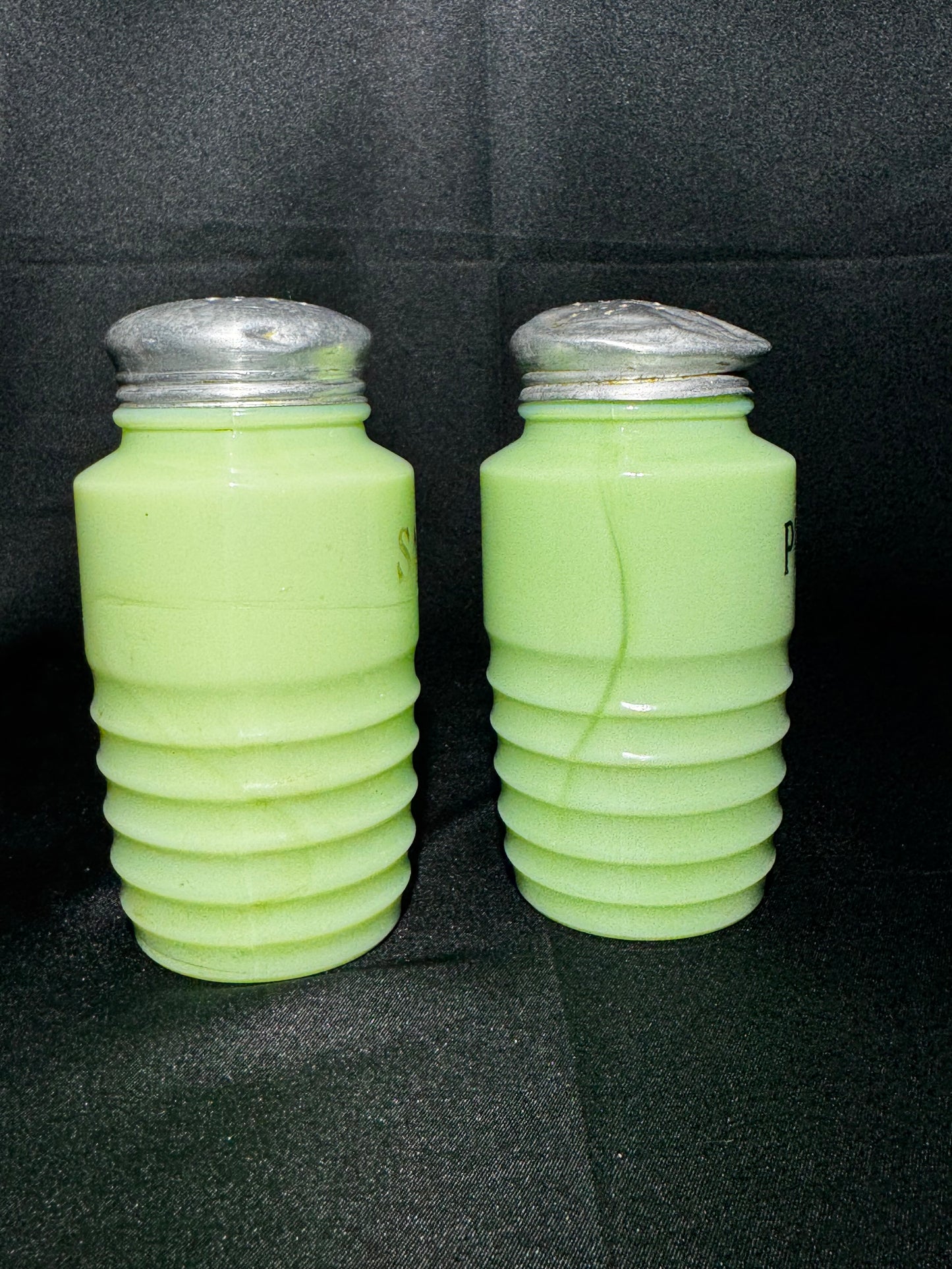 Vintage Jeannette Jadeite Salt & Pepper Shakers Ribbed Beehive Uranium Glass 1930s