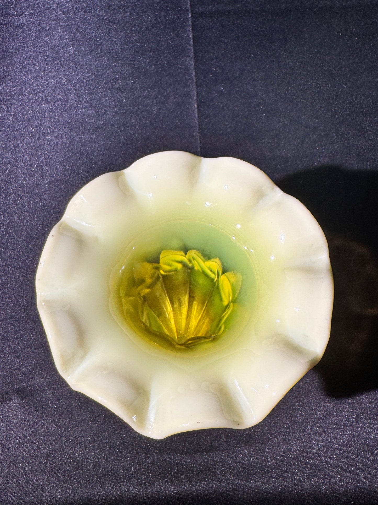 Vintage Davidson Pearline Primrose Uranium Glass Vase – Fluted & Ruffled