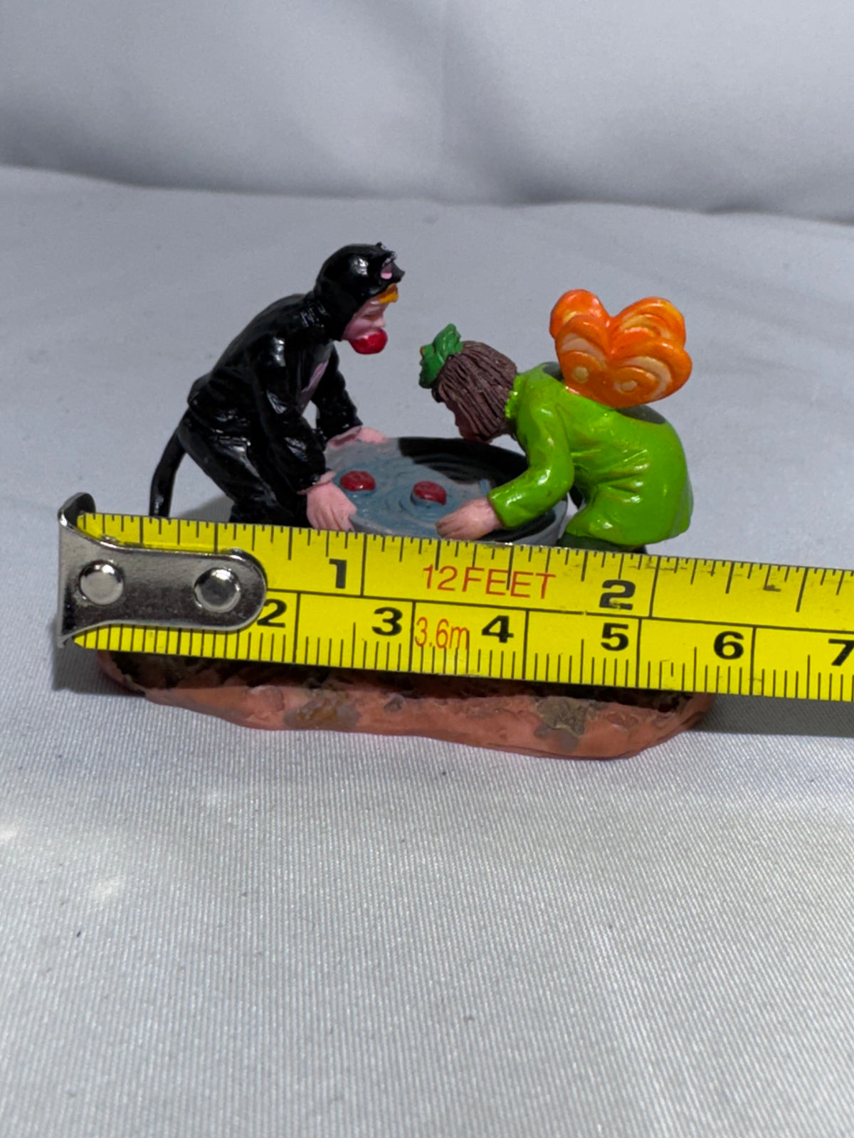 Lemax Spooky Town Bobble Heads #52008 – Retired 2005 Halloween Village Figurine