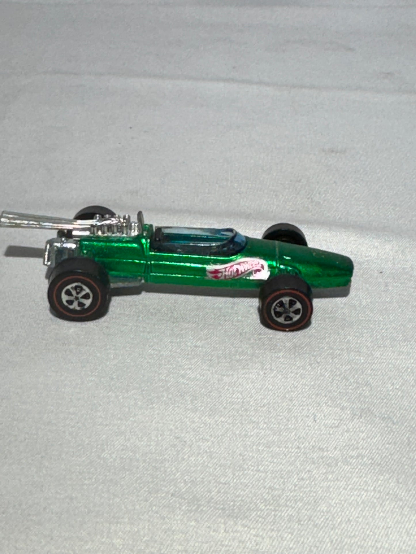 Hot Wheels 1969 Brabham Repco F1 – Redline Series – Metallic Green – Foreign Patent Pending / Hong Kong / USA