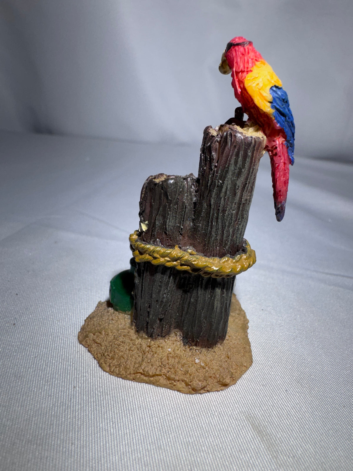 Lemax Spooky Town “First Mate Second” Parrot Figurine – 2007 – RETIRED