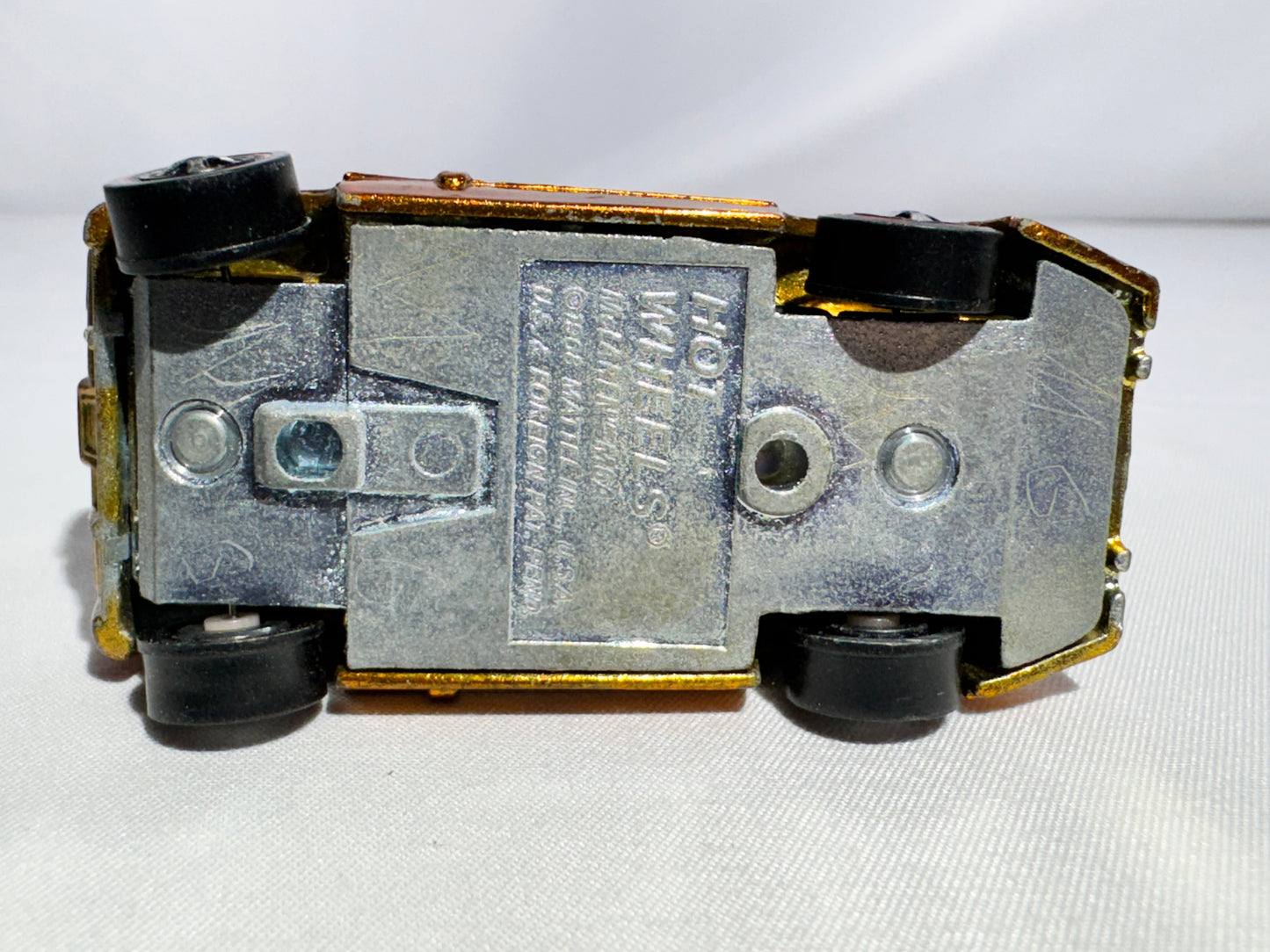 Hot Wheels McLaren M64 Redline – Gold – 1968 Mattel – US & Foreign Patent Pending