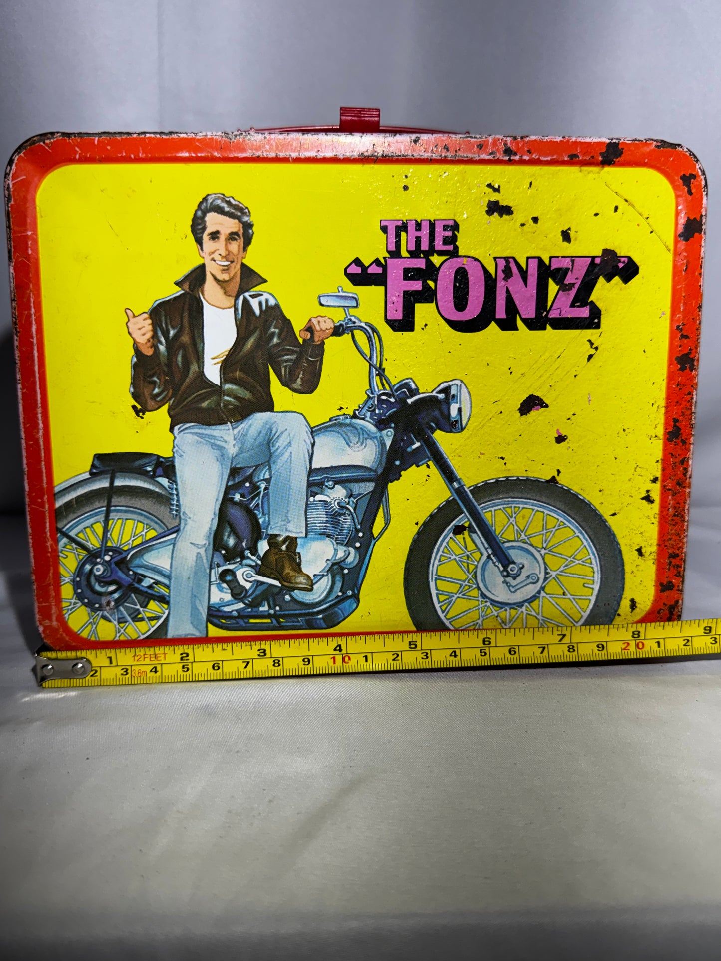 Vintage 1976 Happy Days “The Fonz” Metal Lunch Box w/ Original Thermos