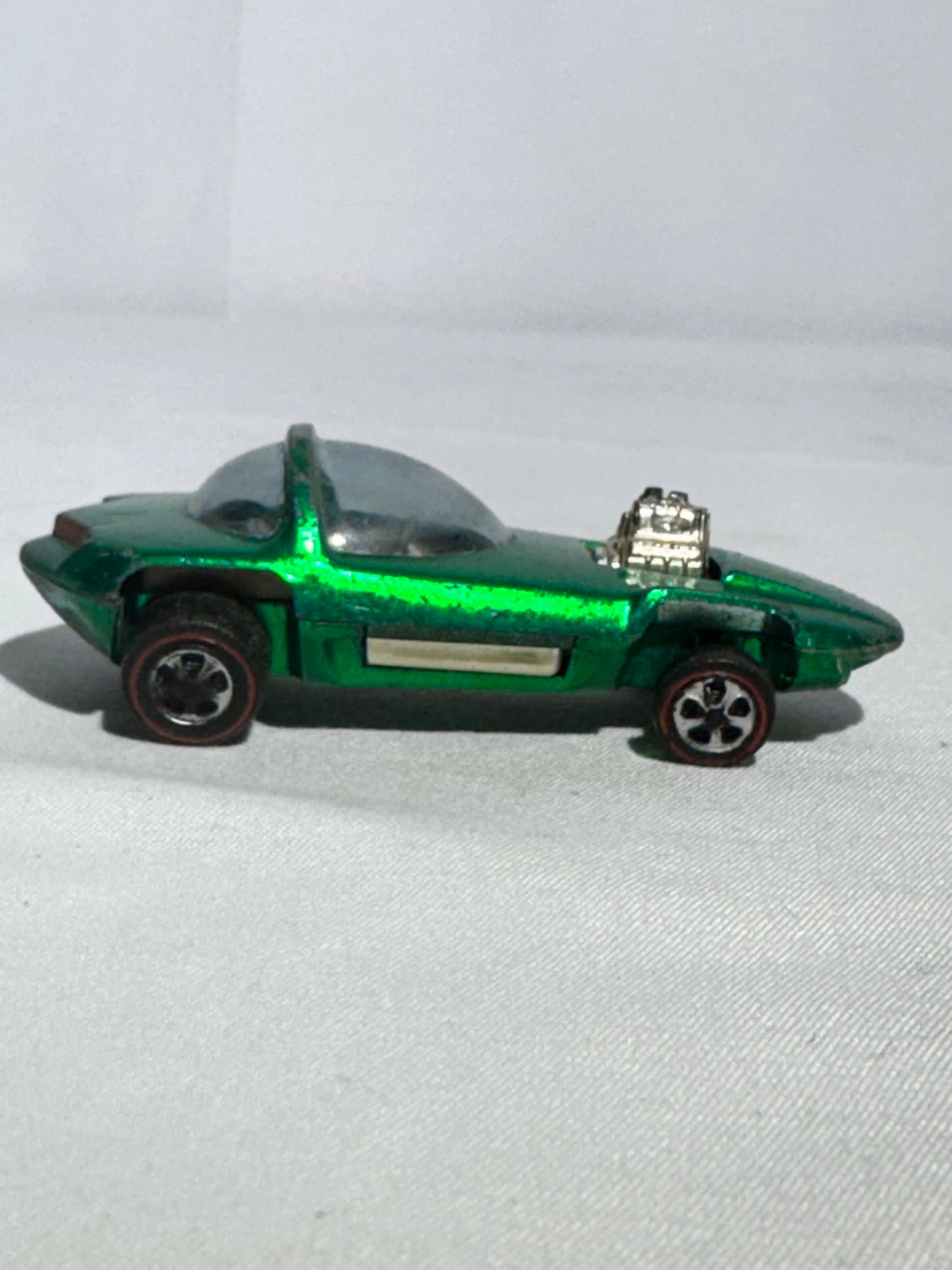 Hot Wheels Redline 1968 Silhouette – Spectraflame Green – Sweet 16 Series – Mattel