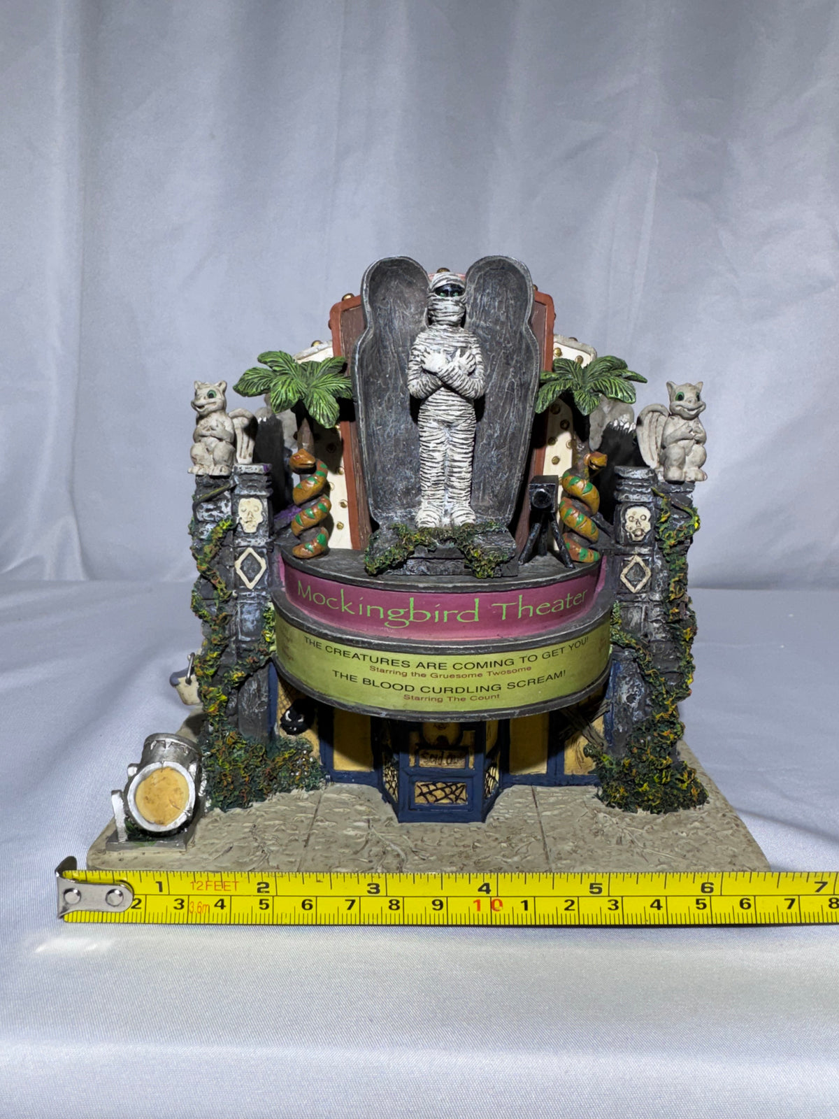Hawthorne Village The Munsters Mockingbird Theater – A3257 – 2005 Halloween Village