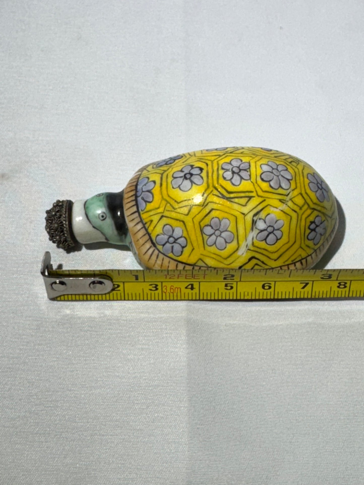Antique Porcelain Turtle Snuff Bottle – Hand-Painted with Spoon and Stopper