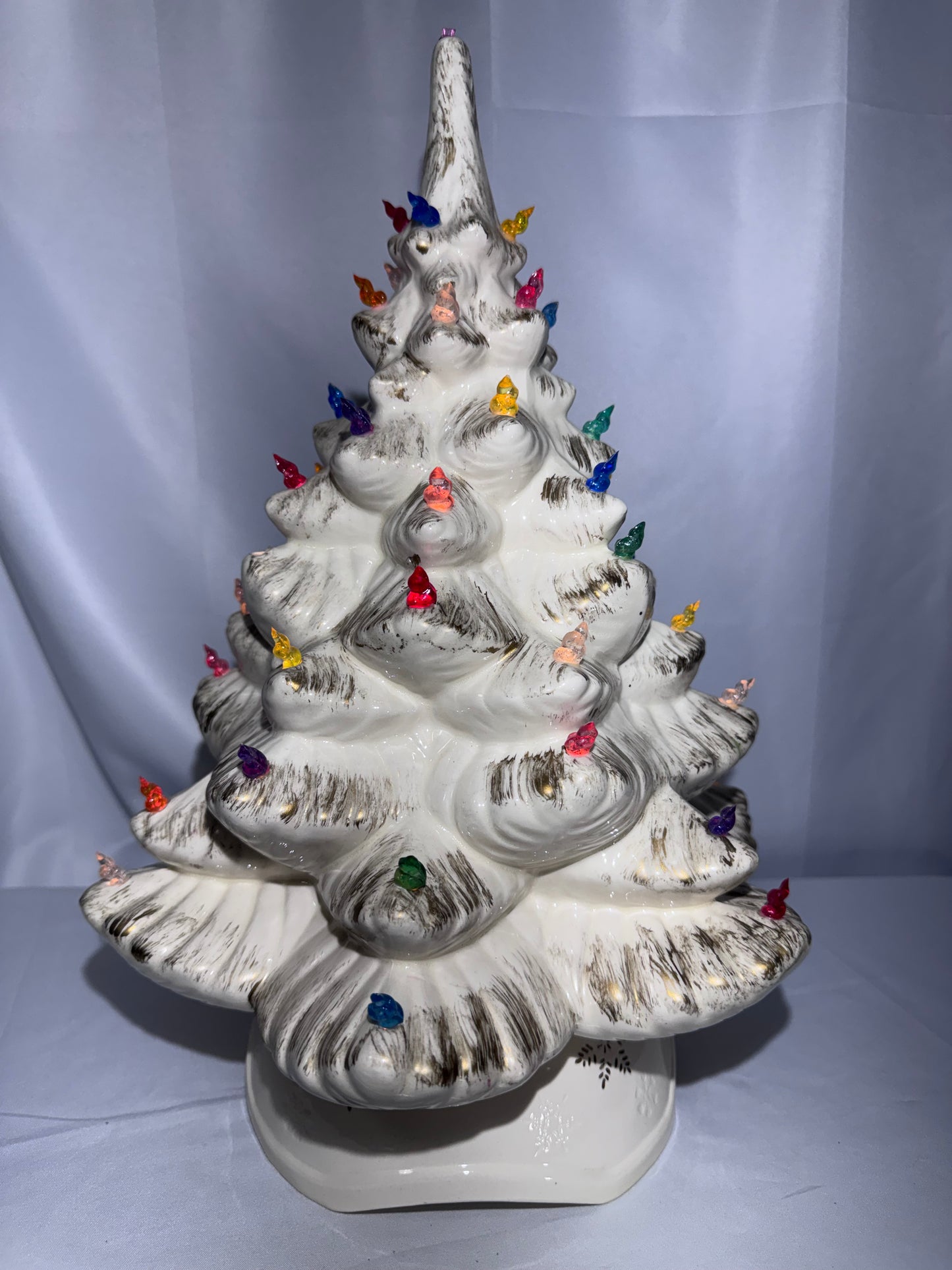 Vintage 1982 Byron Molds Ceramic Christmas Tree – 16.5” – Lighted
