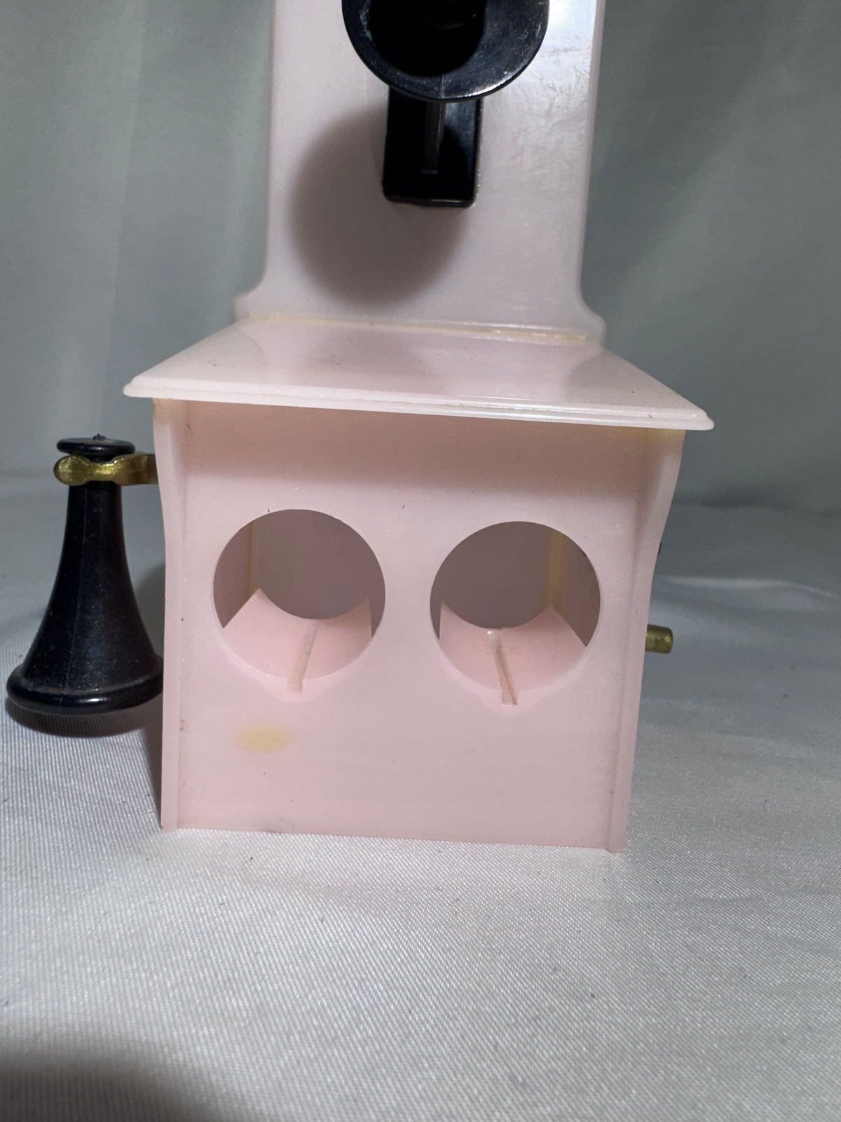 Vintage MCM Pink Plastic Wall Mount Crank Telephone Salt & Pepper Shakers