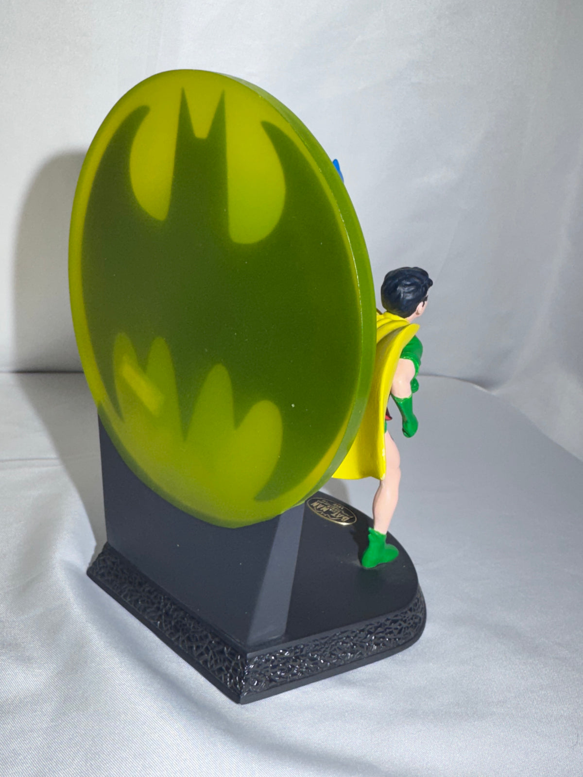 1996 Hallmark DC Super Heroes Golden Age Batman & Robin “The Dynamic Duo” Statue – Original Box