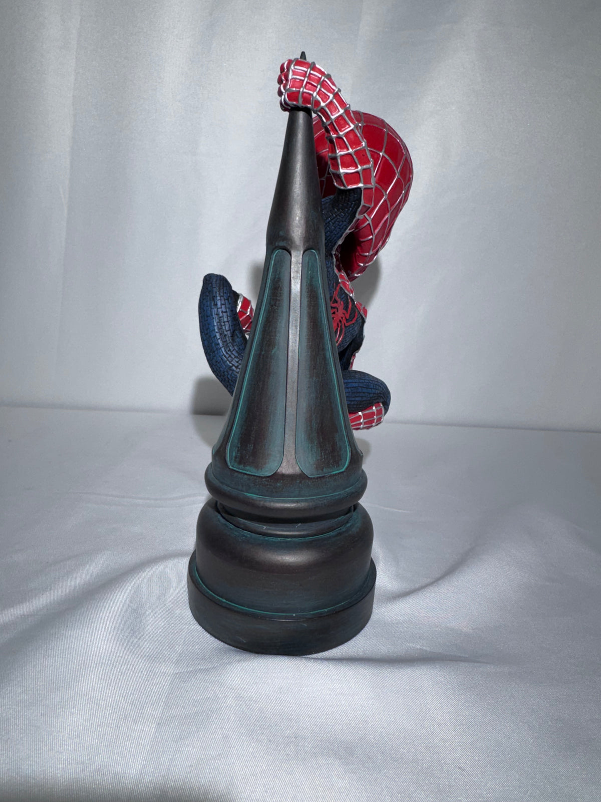 2004 NECA Extreme Head Knockers Spider-Man 2 Bobblehead – With Original Collector Box