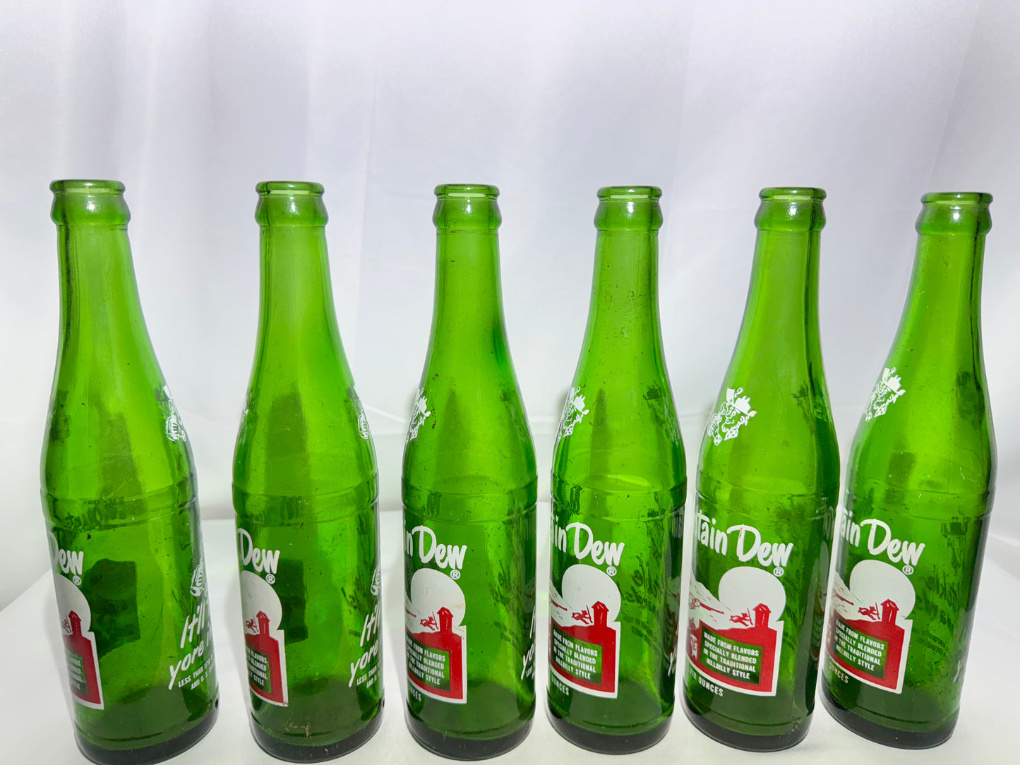 Rare Vintage Mountain Dew Green Glass Bottles – 10 fl oz – Hillbilly Slogan Graphics 6pack