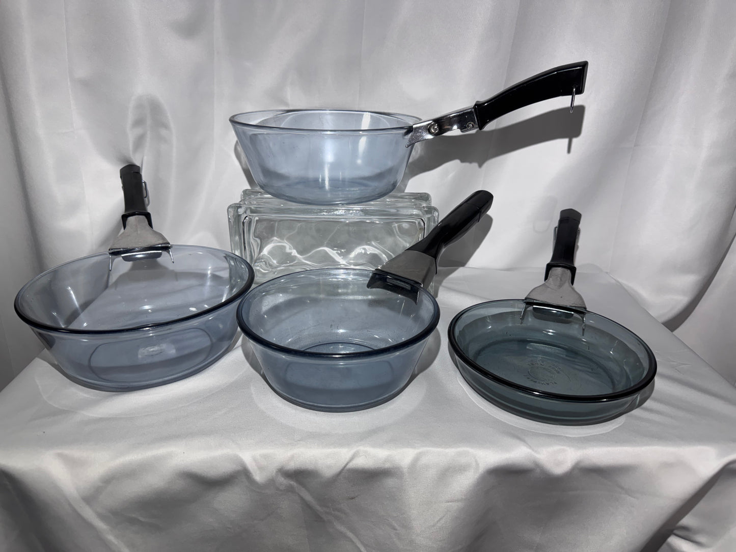 Vintage Pyrex Flameware Blue-Tinted Glass Saucepan Set – 817-B, 832-B, 833-B, 834
