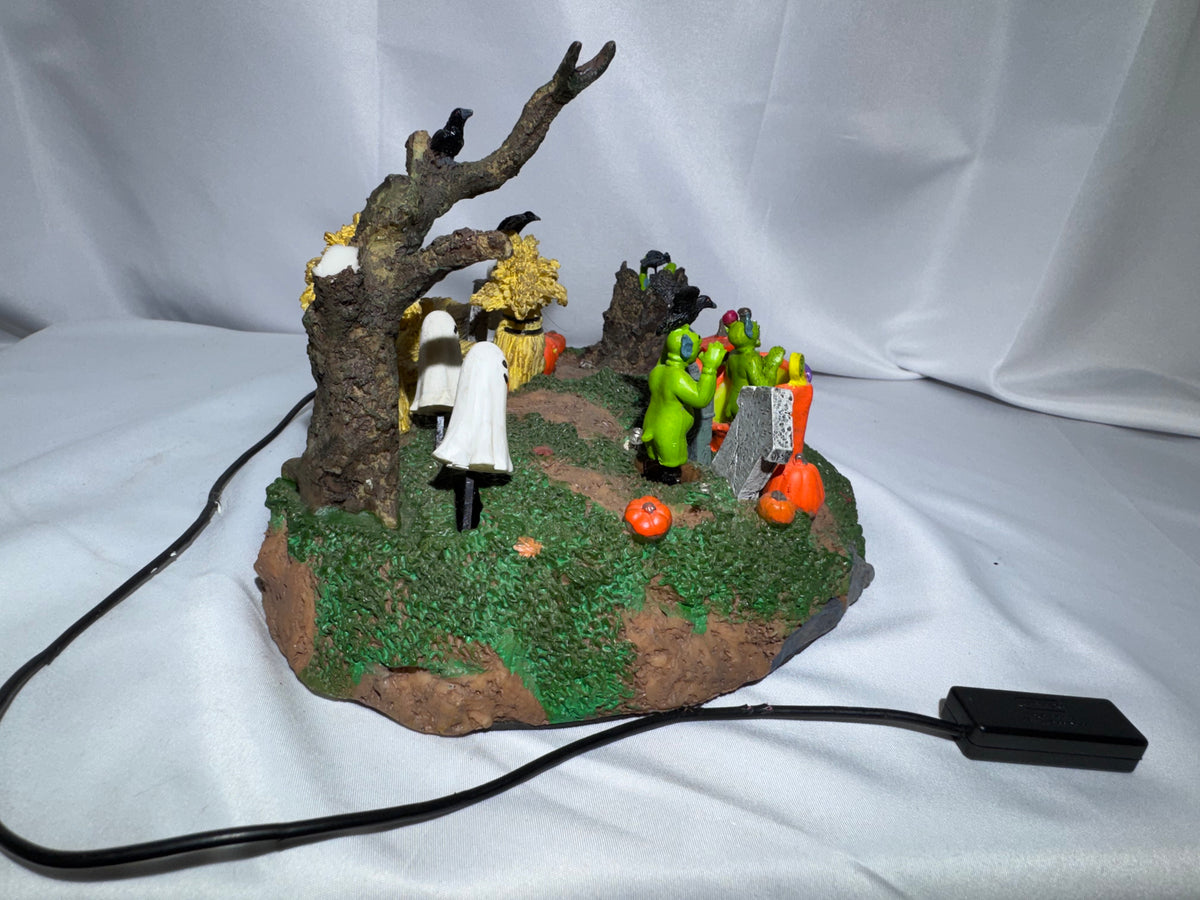 Lemax Spooky Town Playful Spirits Table Accent 2007 – AS-IS