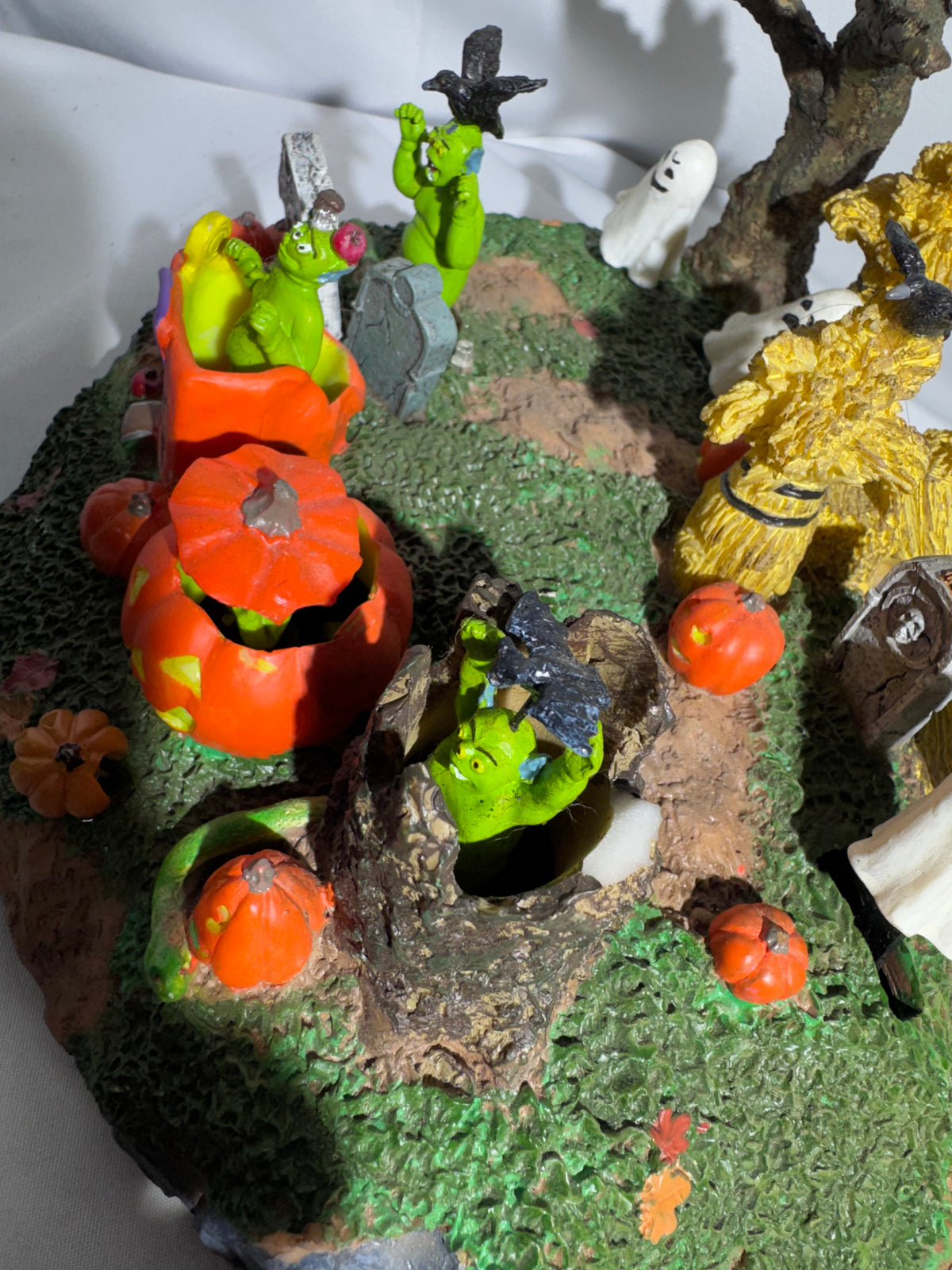 Lemax Spooky Town Playful Spirits Table Accent 2007 – AS-IS