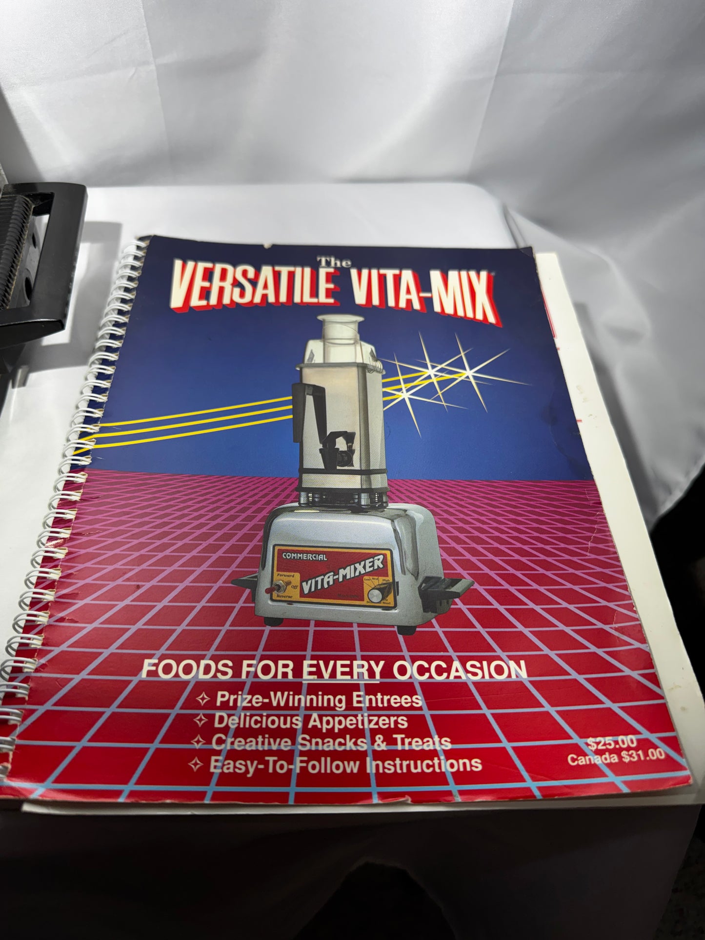 Vintage 1991 Vita-Mix 3600 Maxi-4000 Stainless Steel Blender w/ Spigot & Recipe Book