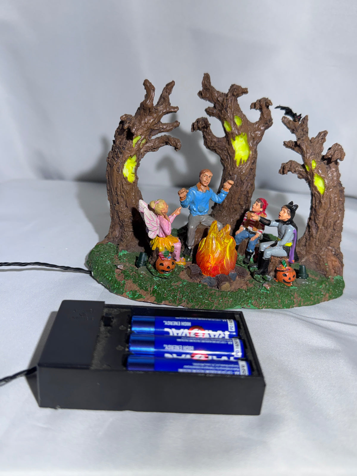 Lemax Spooky Town “Scary Stories” Lighted Table Accent # — 2010 Retired