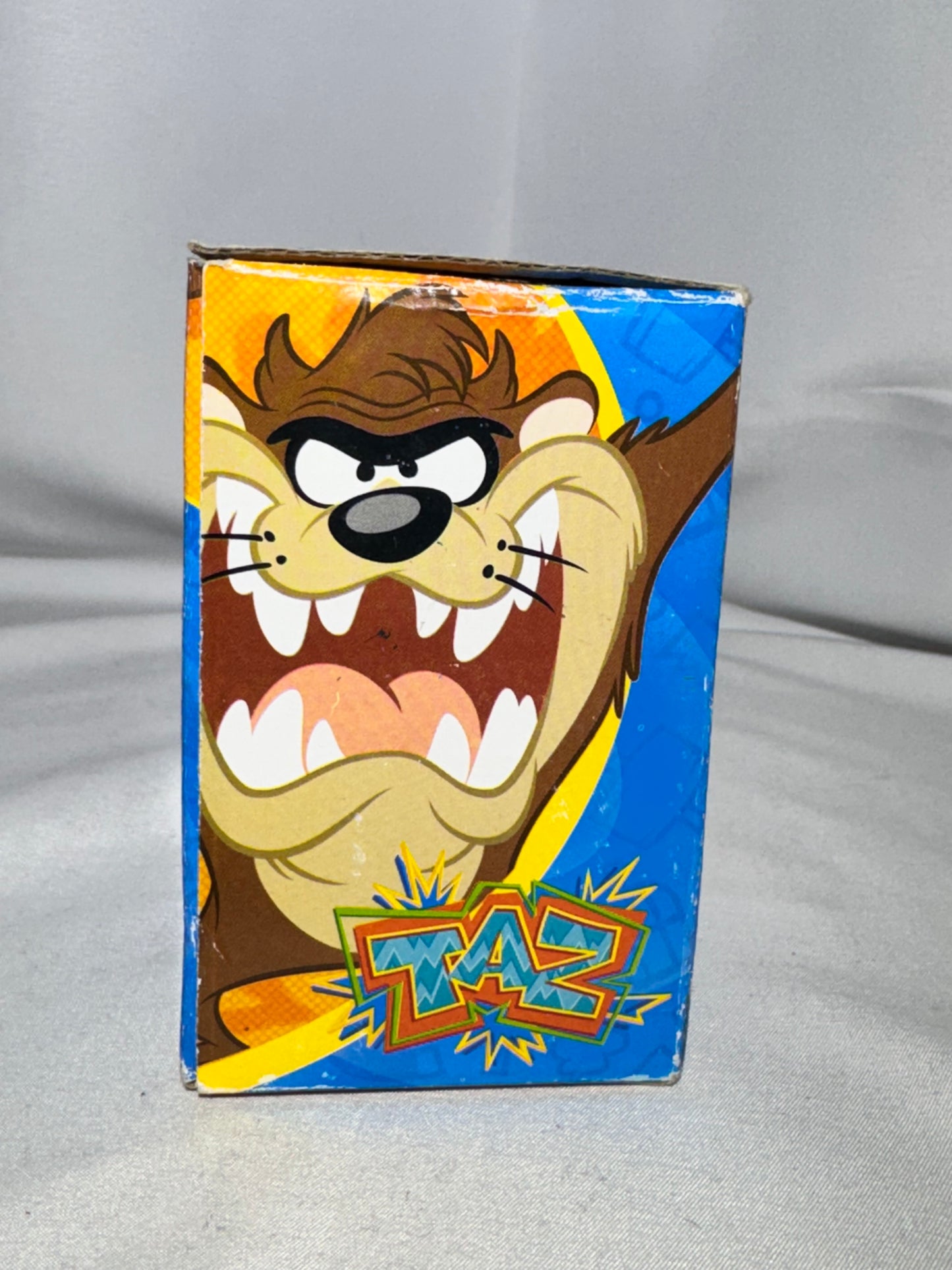 Looney Tunes Taz “Super Fan” Mini Bobble Head – Original Box
