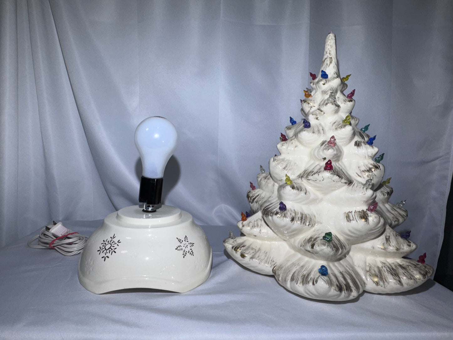 Vintage 1982 Byron Molds Ceramic Christmas Tree – 16.5” – Lighted