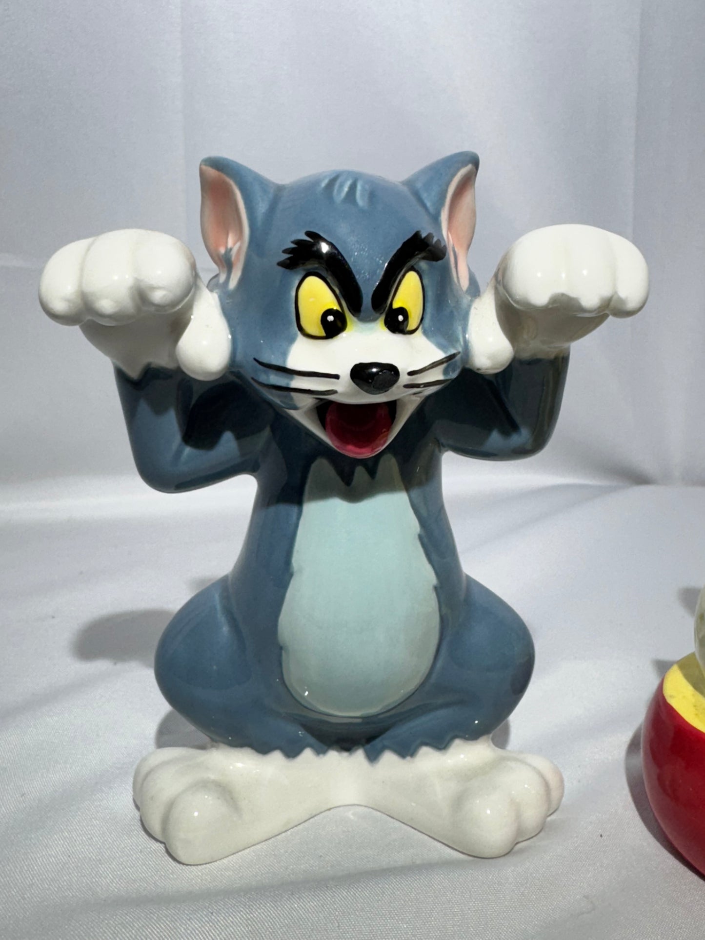 Vintage Tom and Jerry Salt & Pepper Shaker Set – 1998 Hanna-Barbera – T.E.C. – Original Stoppers