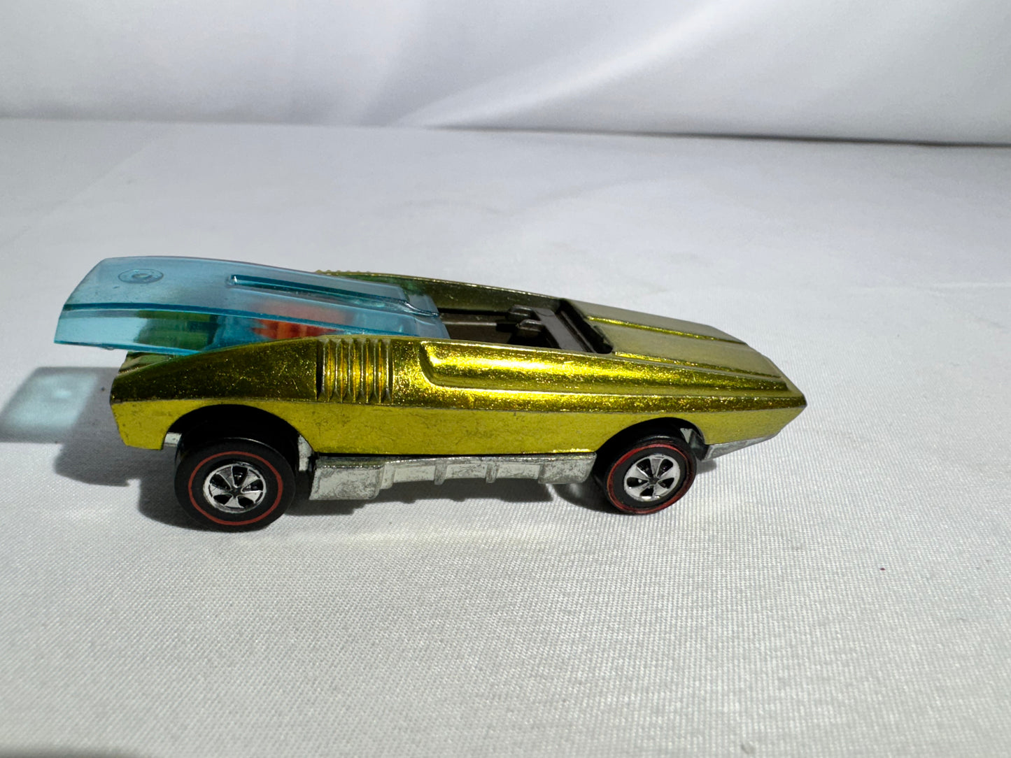Hot Wheels Redline – Gold Whip Creamer (1969 Mattel)