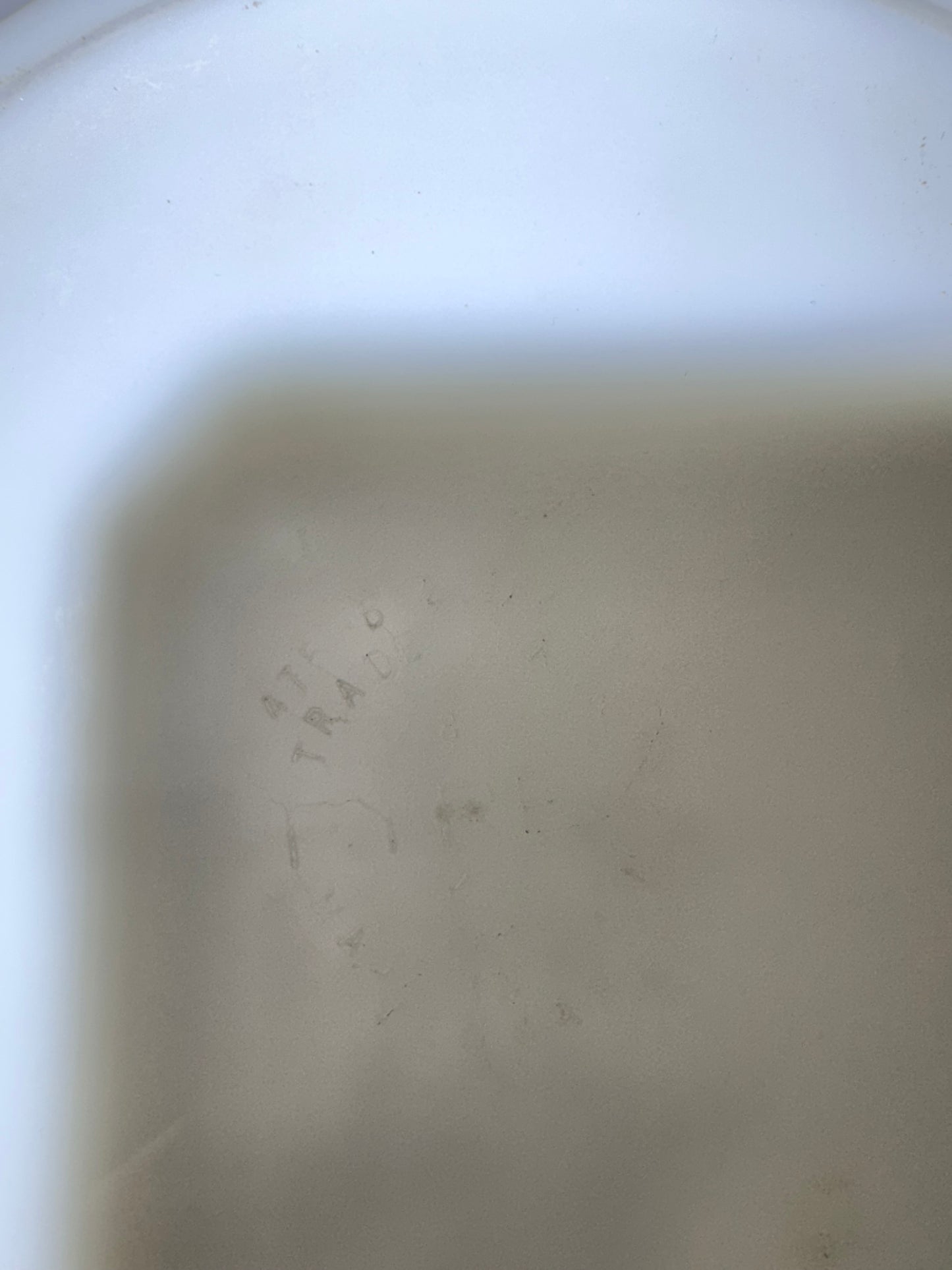 Pyrex 2.5 Quart Casserole Dish – Verde Square Flower Pattern 475-B