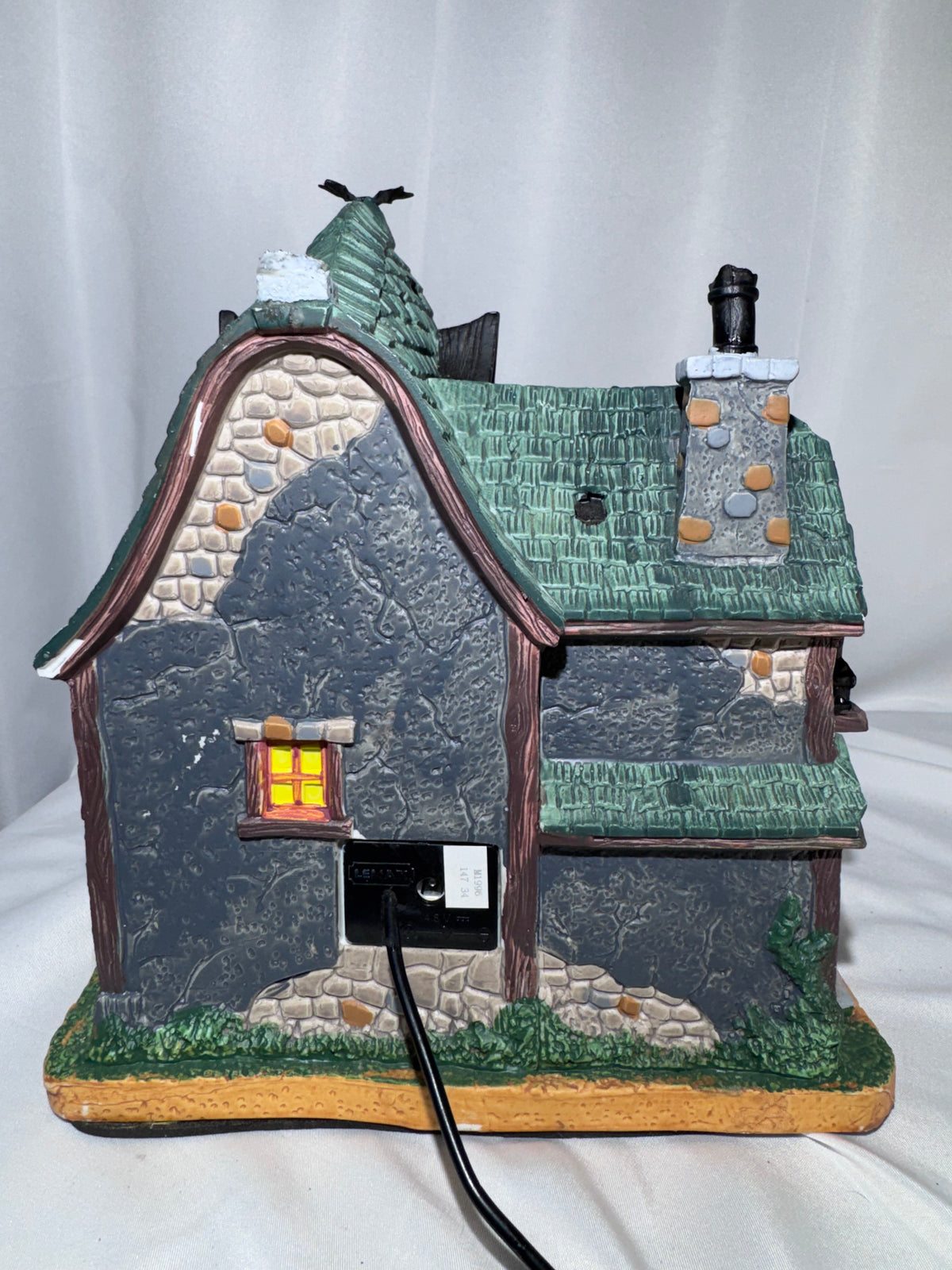 Lemax Spooky Town Creepy Doll Shop – SKU #65071 – Retired Halloween Village Building