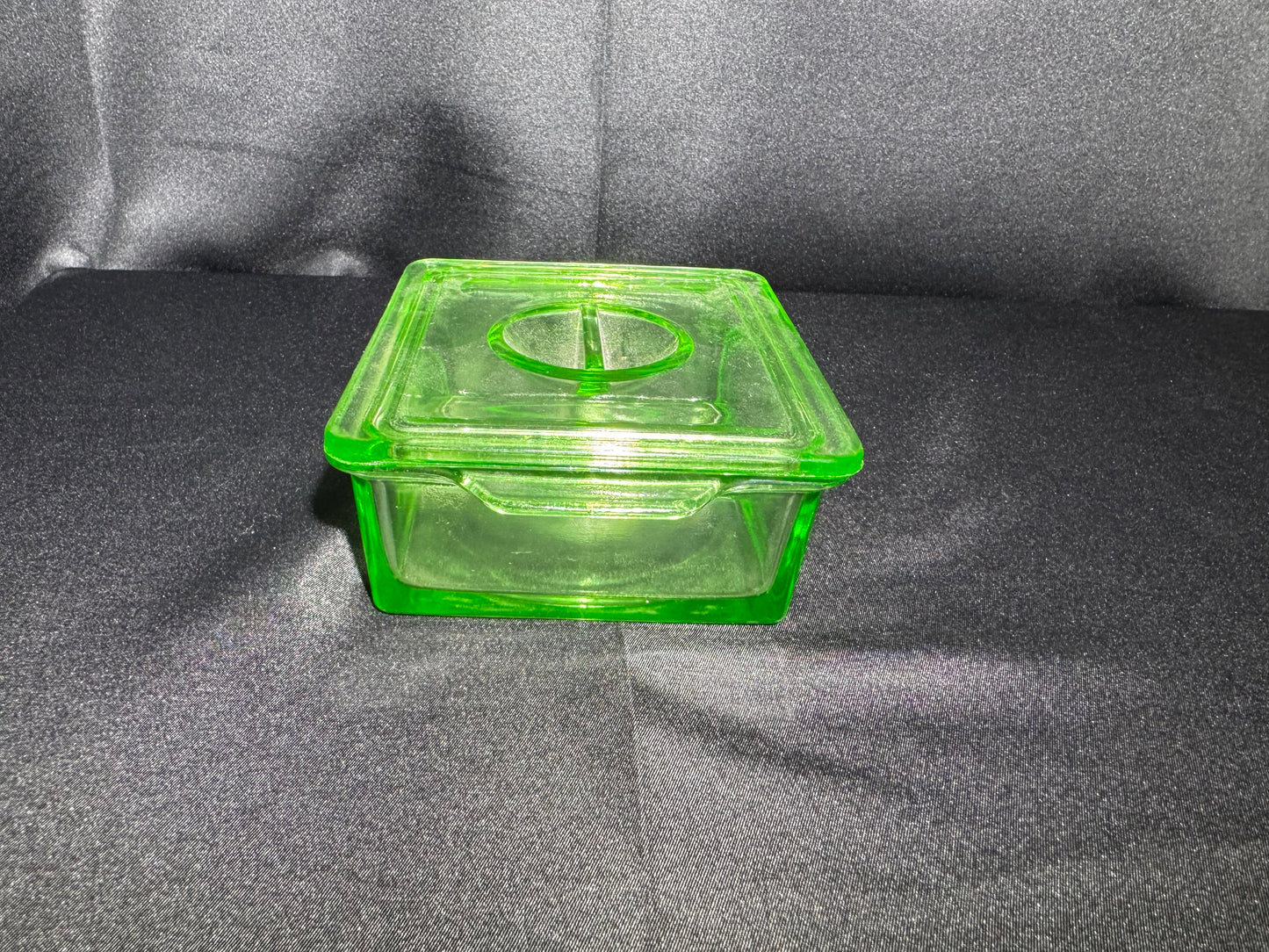 Vintage Hazel Atlas Uranium Glass Refrigerator Dish w/ Lid Green Depression Glass 6”