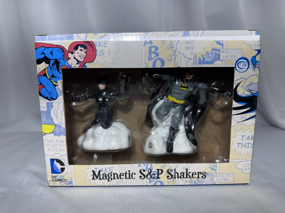 DC Comics Batman & Catwoman Magnetic Salt & Pepper Shakers – Westland Giftware #25535 – Original Box