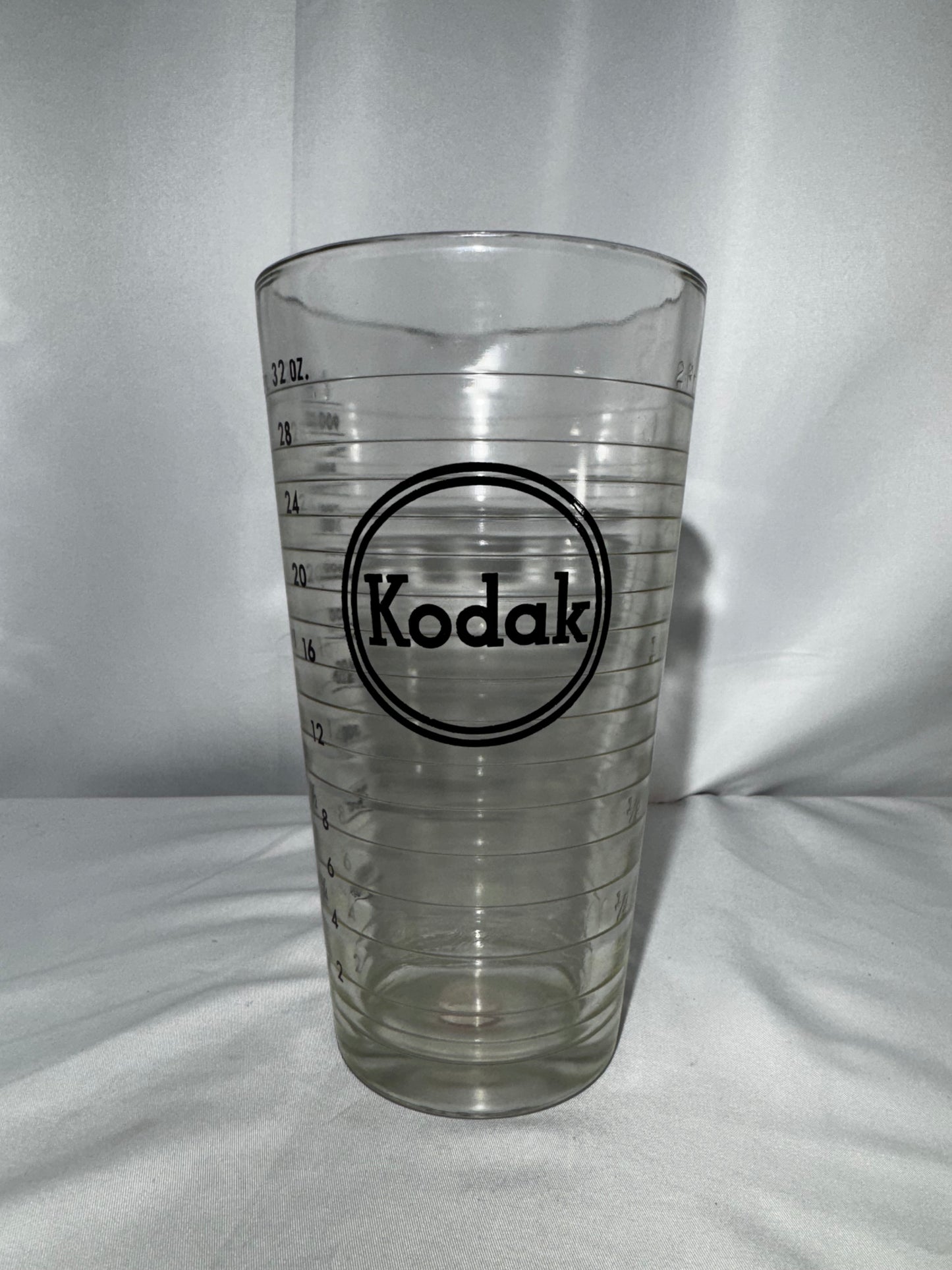 Vintage Kodak Darkroom Graduate Glass Measuring Pitcher 1 Liter 32oz Photo Lab