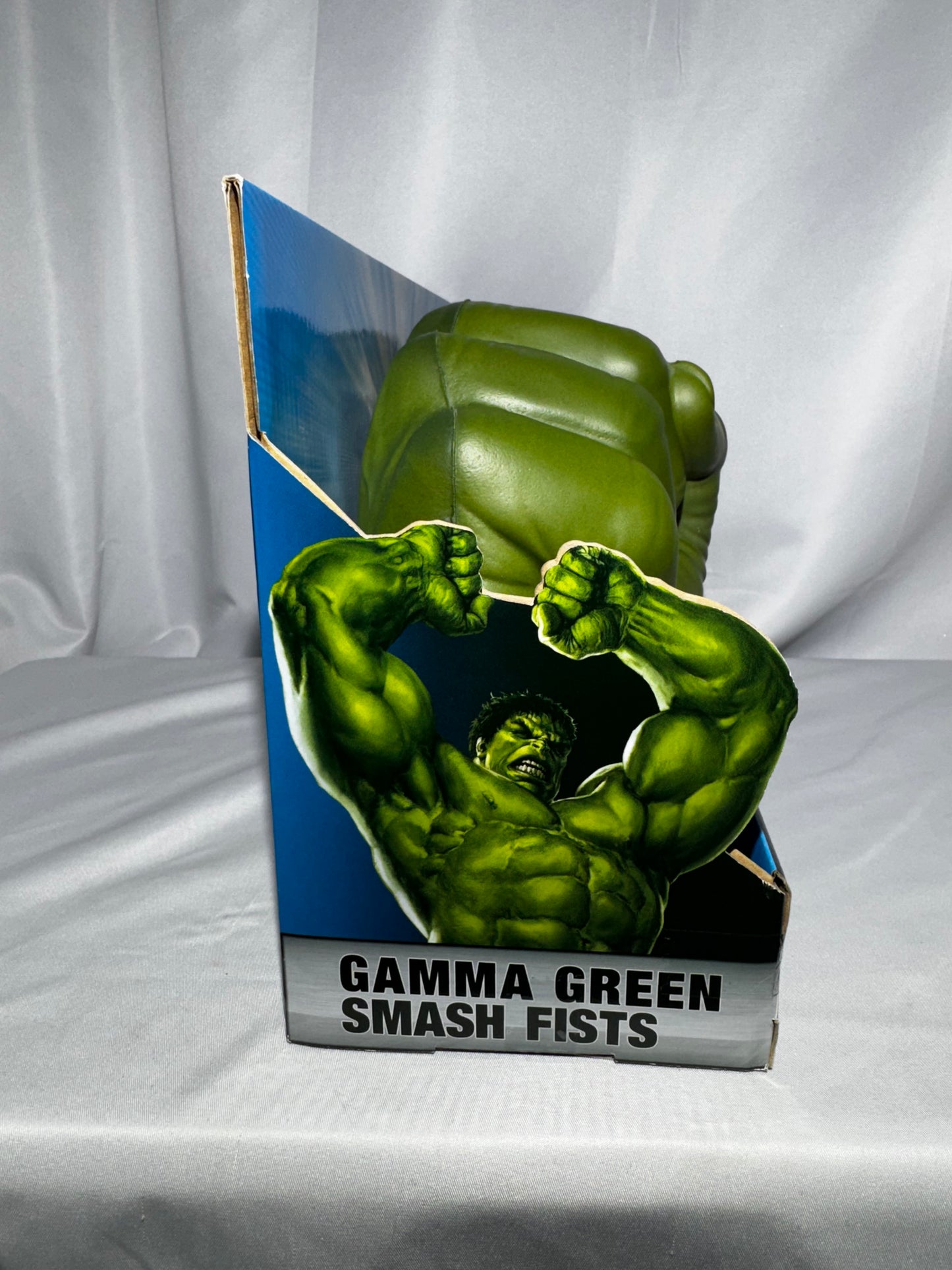 Hasbro Marvel Avengers Hulk Gamma Smash Fists Role Play Toy w/ Original Box Foam