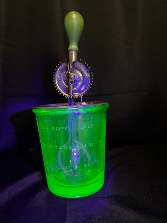 Vintage D&B Uranium Glass 4 Cup Measuring Cup A&J Hand Crank Mixer UV Glow Antique 11” Tall