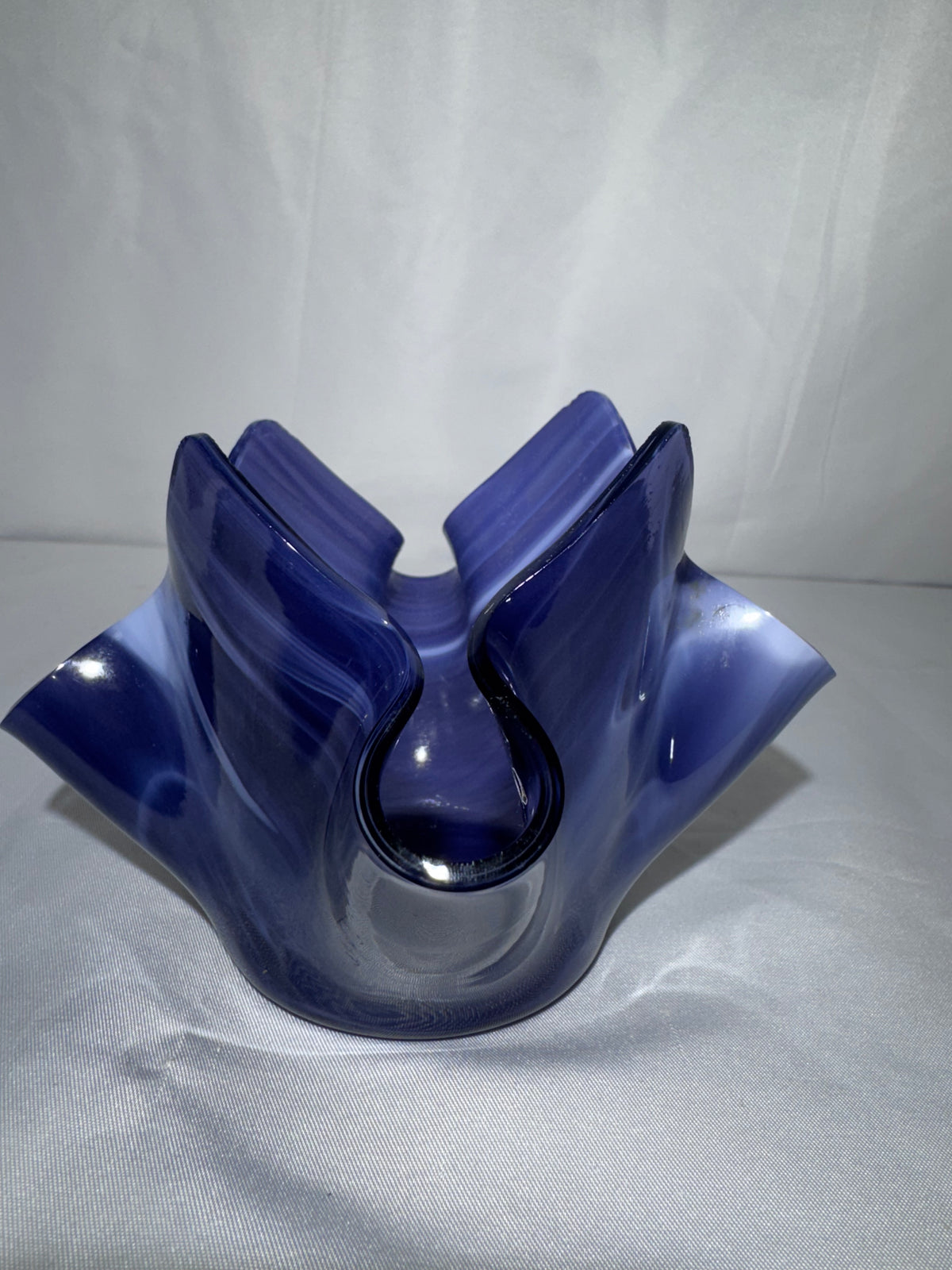 Buffalo Glass Works Limited Edition Dark Blue & White Swirled Art Glass Handkerchief Vase 90’s